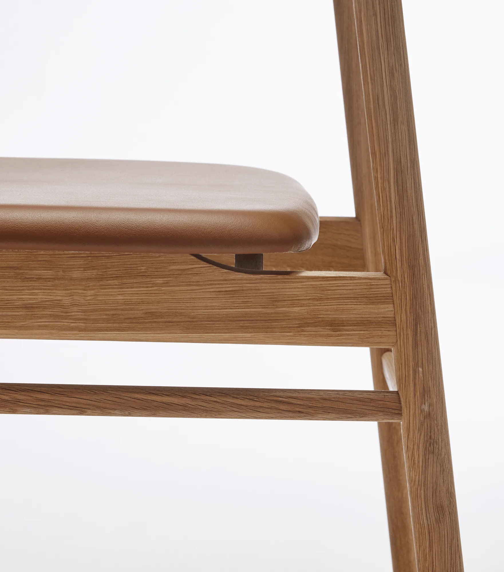 Sedia Prima Vista in rovere oliato, Pelle Elmosoft 43807 cognac Stolab