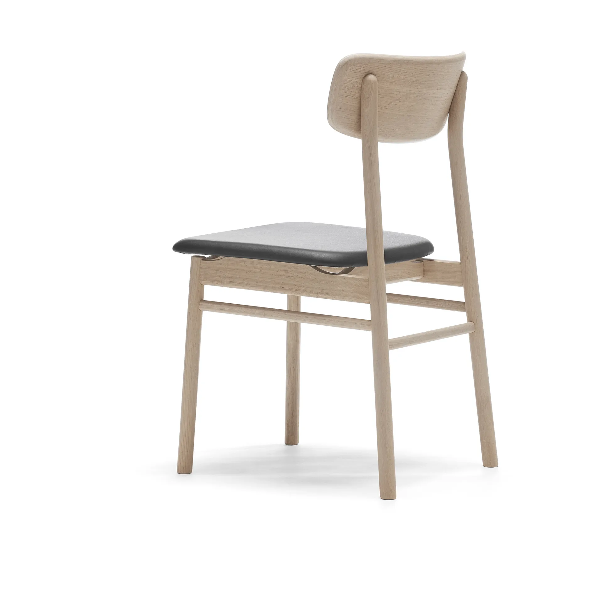 Sedia Prima Vista in rovere oliato, Pelle Elmosoft 99001 nera Stolab