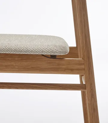 Sedia Prima Vista in rovere oliato - Tessuto Atto Driftwood V3576/01 grigio - Stolab