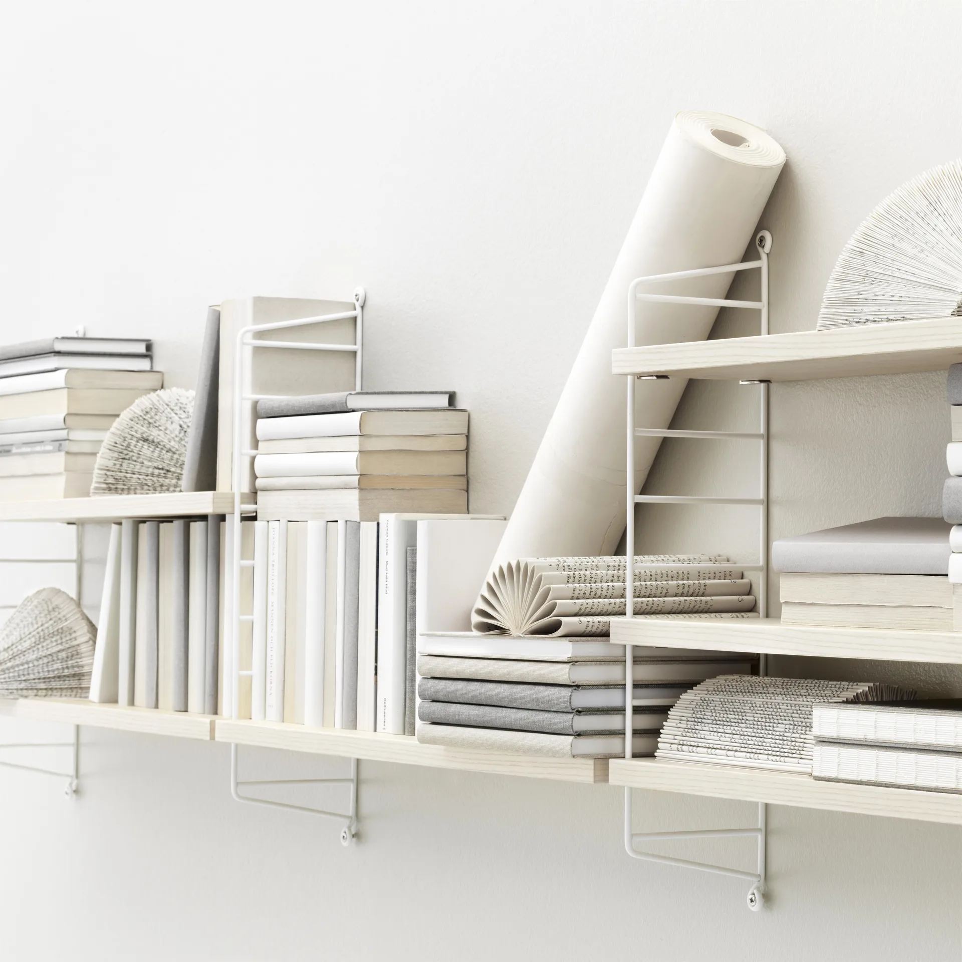 Scaffale String Pocket faggio-bianco, bianco - frassino String