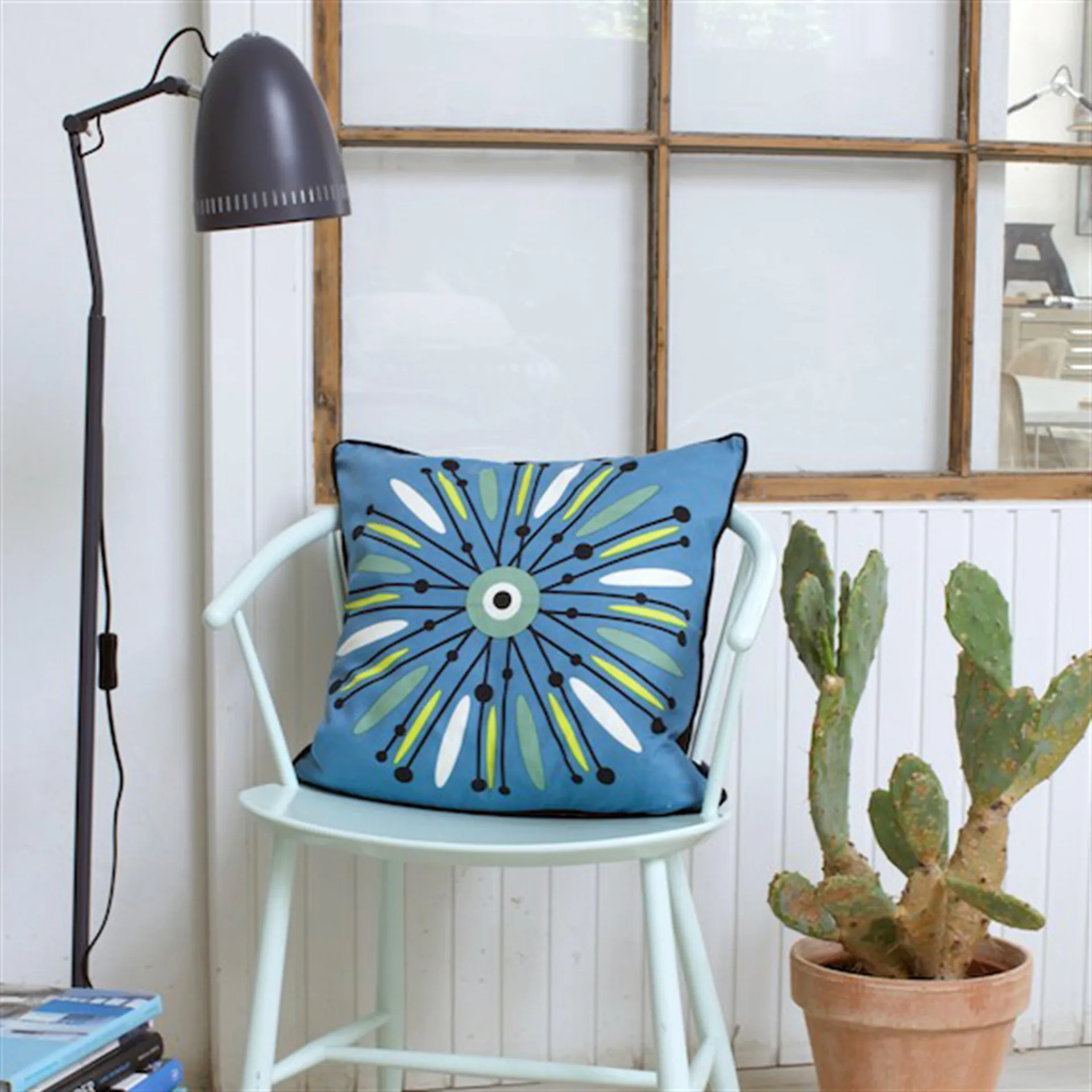 Lampada da terra Dynamo, matte almost black  Superliving