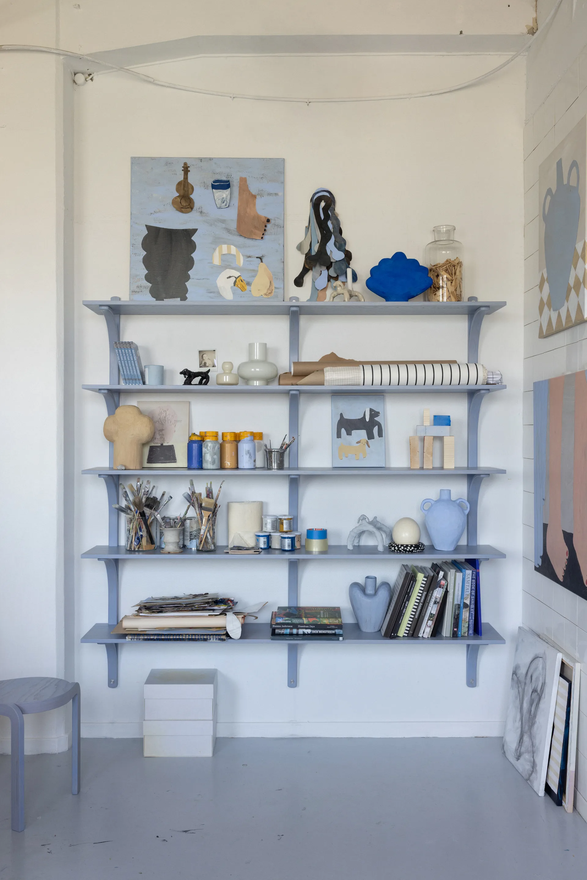 Levi mensola, Frassino bianco-acciaio inox, 2 ripiani, 90 cm Swedese