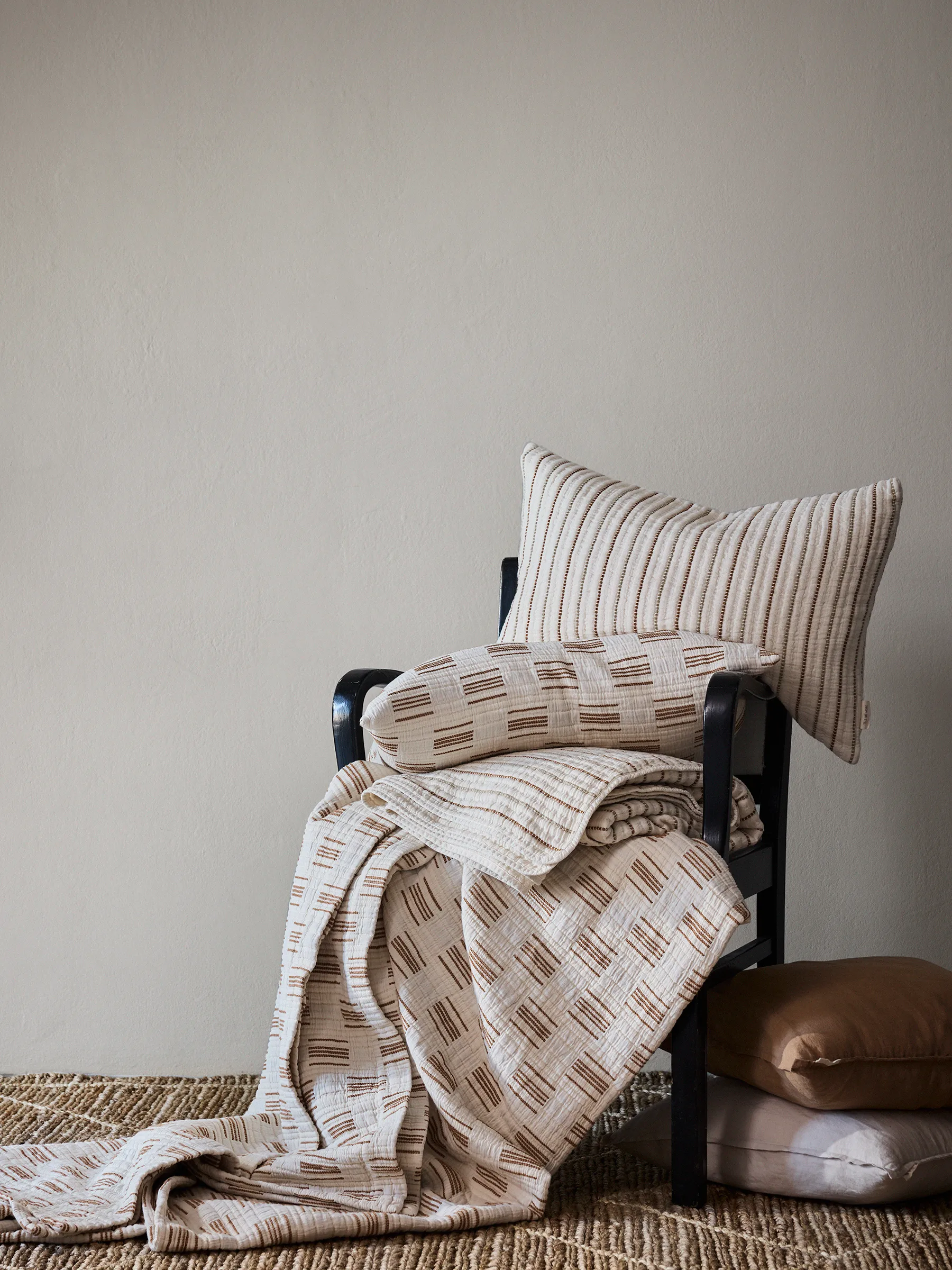 Copriletto Julien 180x260 cm, Off-white-rosso ruggine Tell Me More