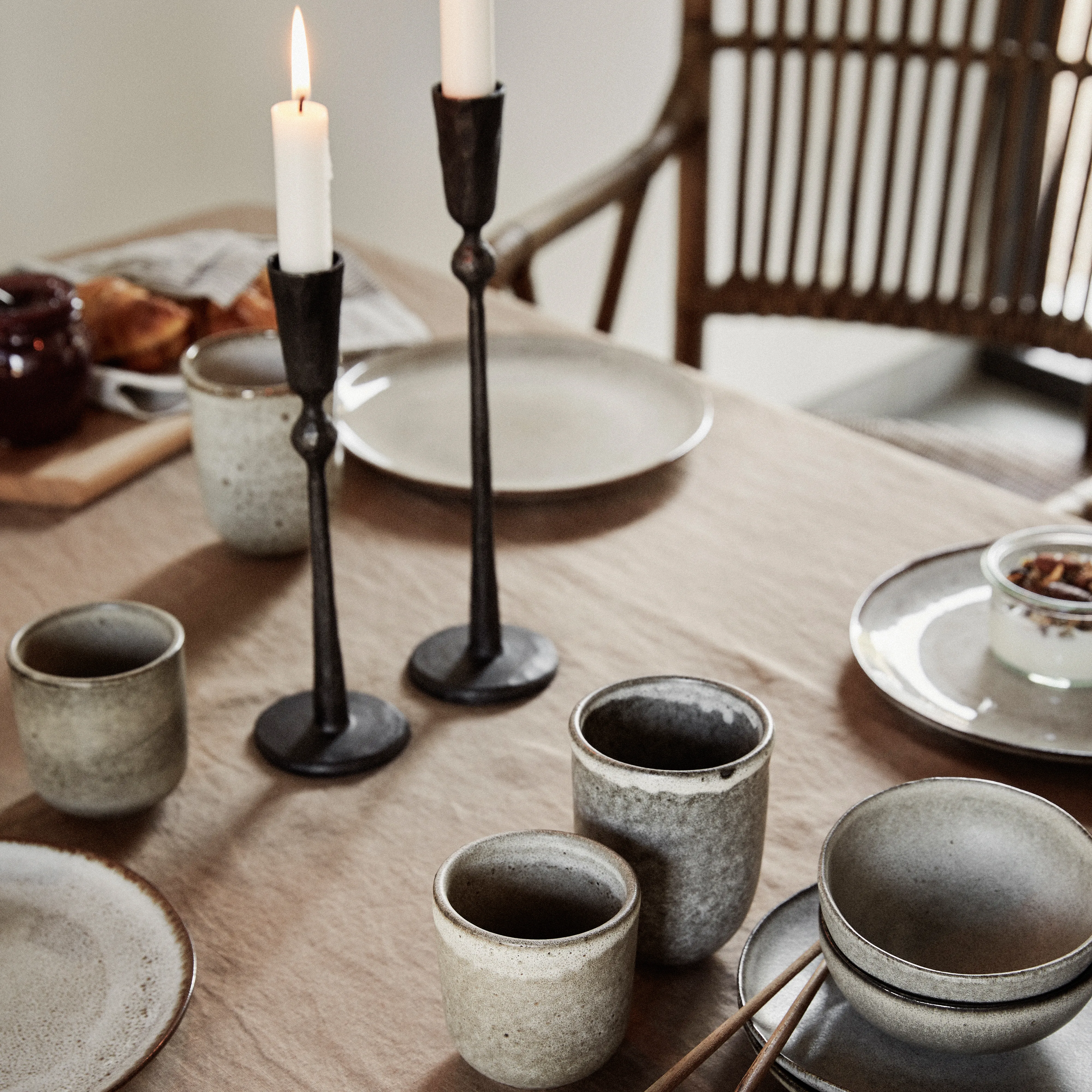 Nordic Coal - Tazza in gres porcellanato in stile scandinavo da 400 ml | Broste Copenhagen