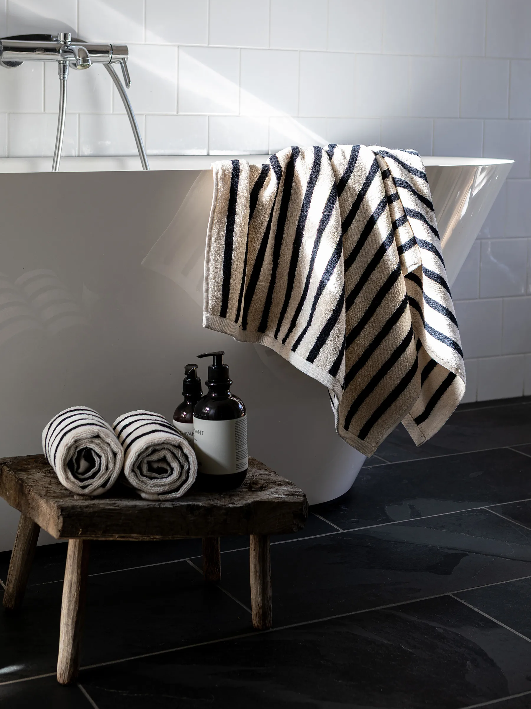 Telo da bagno Bonnie 70x140 cm, Nero Tell Me More