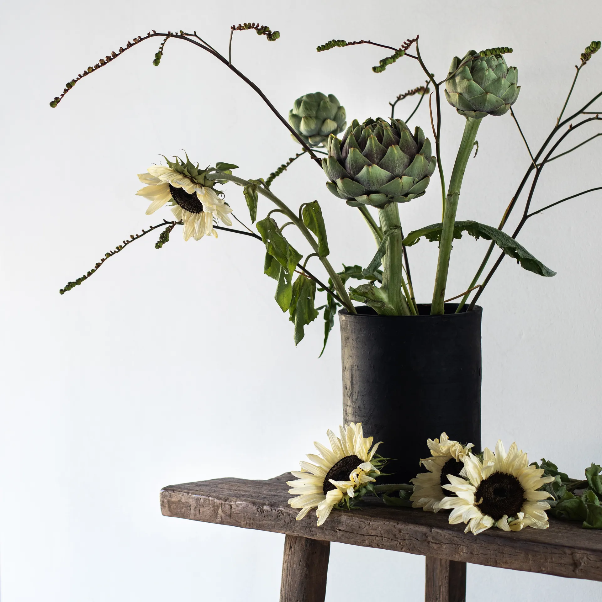 Vaso da fiori Hero cilindrico, Nero Tell Me More