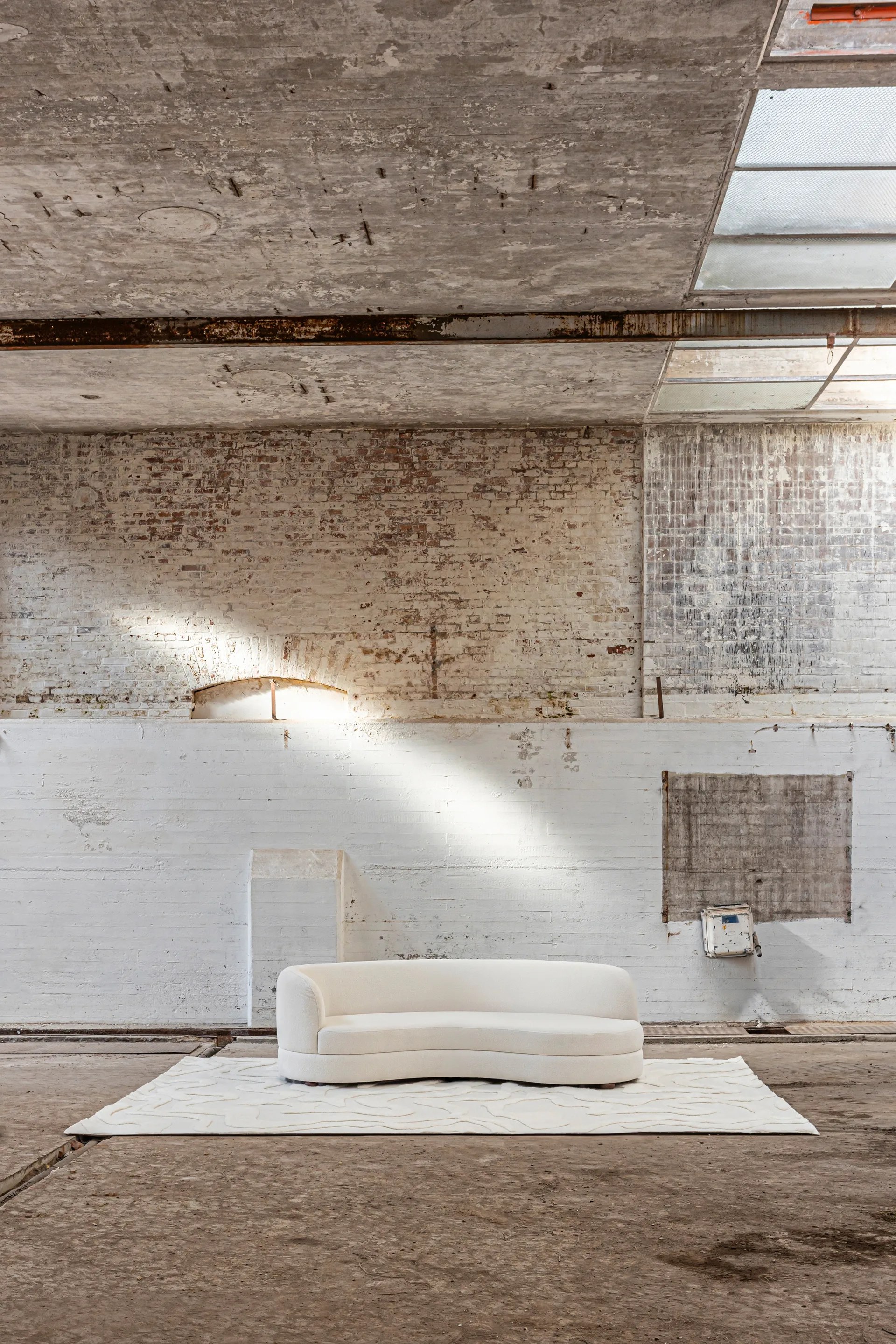 Divano Delon, Bouclé off-white Tinted