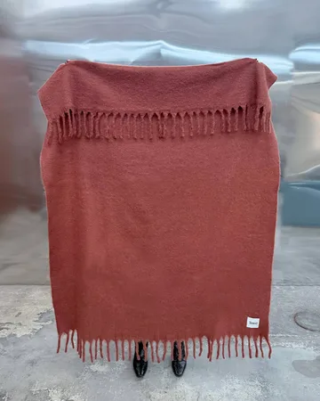 Fridh plaid in mohair - ruggine, 130x170 cm - Tinted