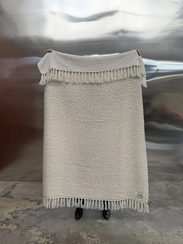 Janzen plaid bouclé - Solid off white-natural, 130x170 cm - Tinted