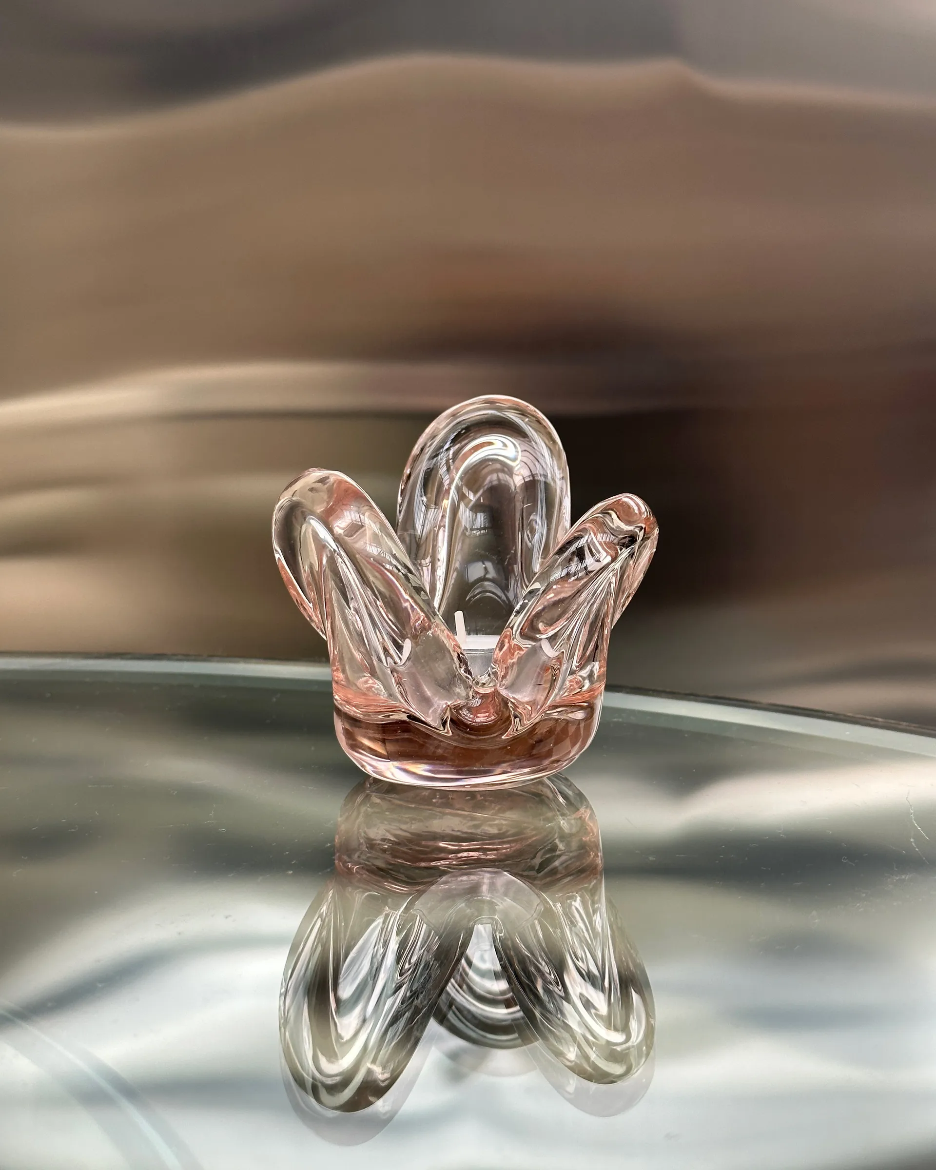 Lanterna Visser, Rosa Tinted