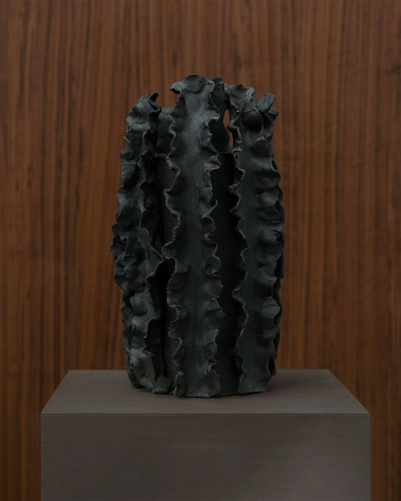 Melera vaso, Black, 33x16 cm Tinted