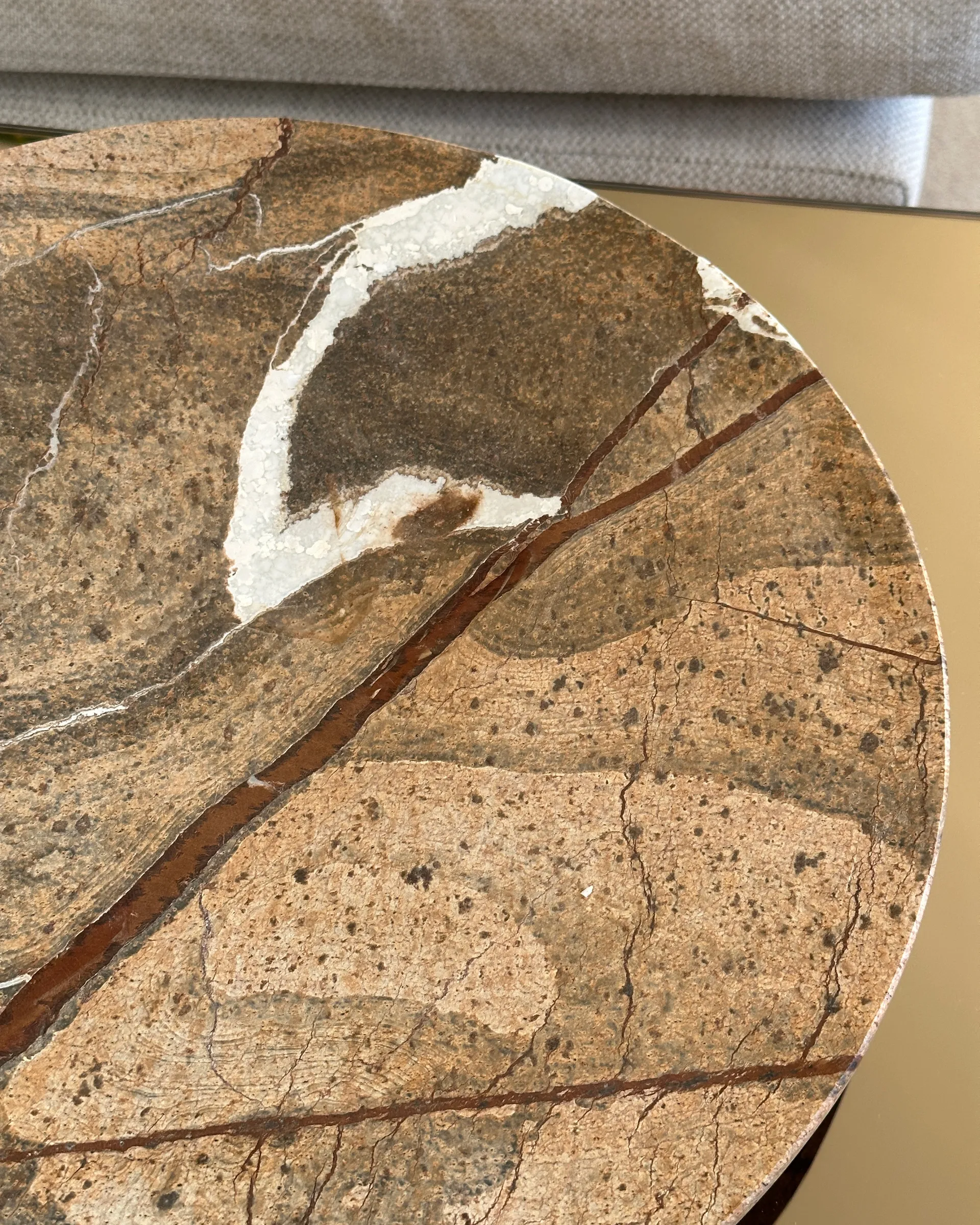 Piatto Falker, Pietra rossa Tinted