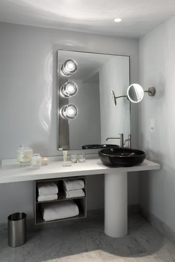 Candela profumata Elements medium - Aria - Tom Dixon