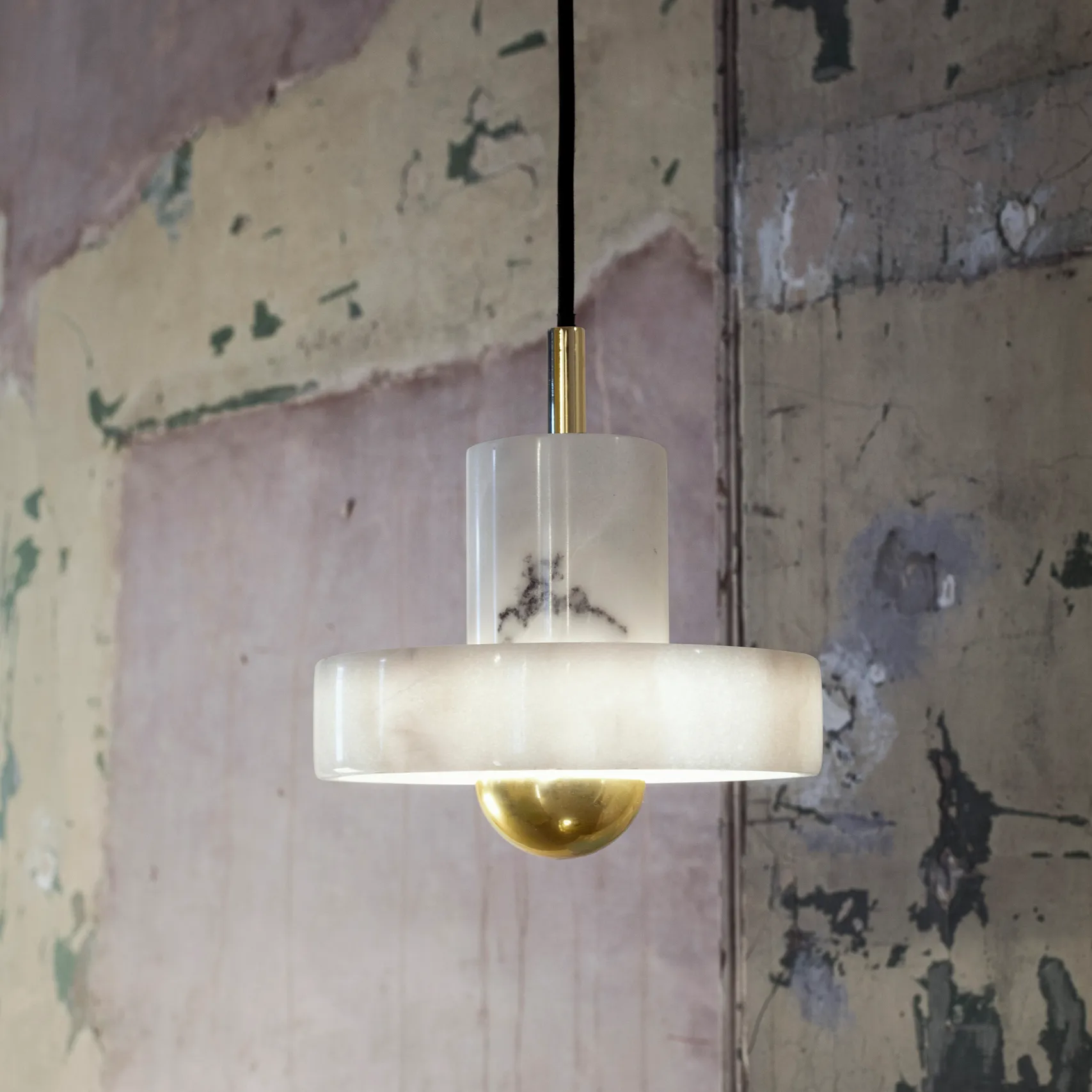 Lampada a sospensione Stone, Marmo bianco Tom Dixon