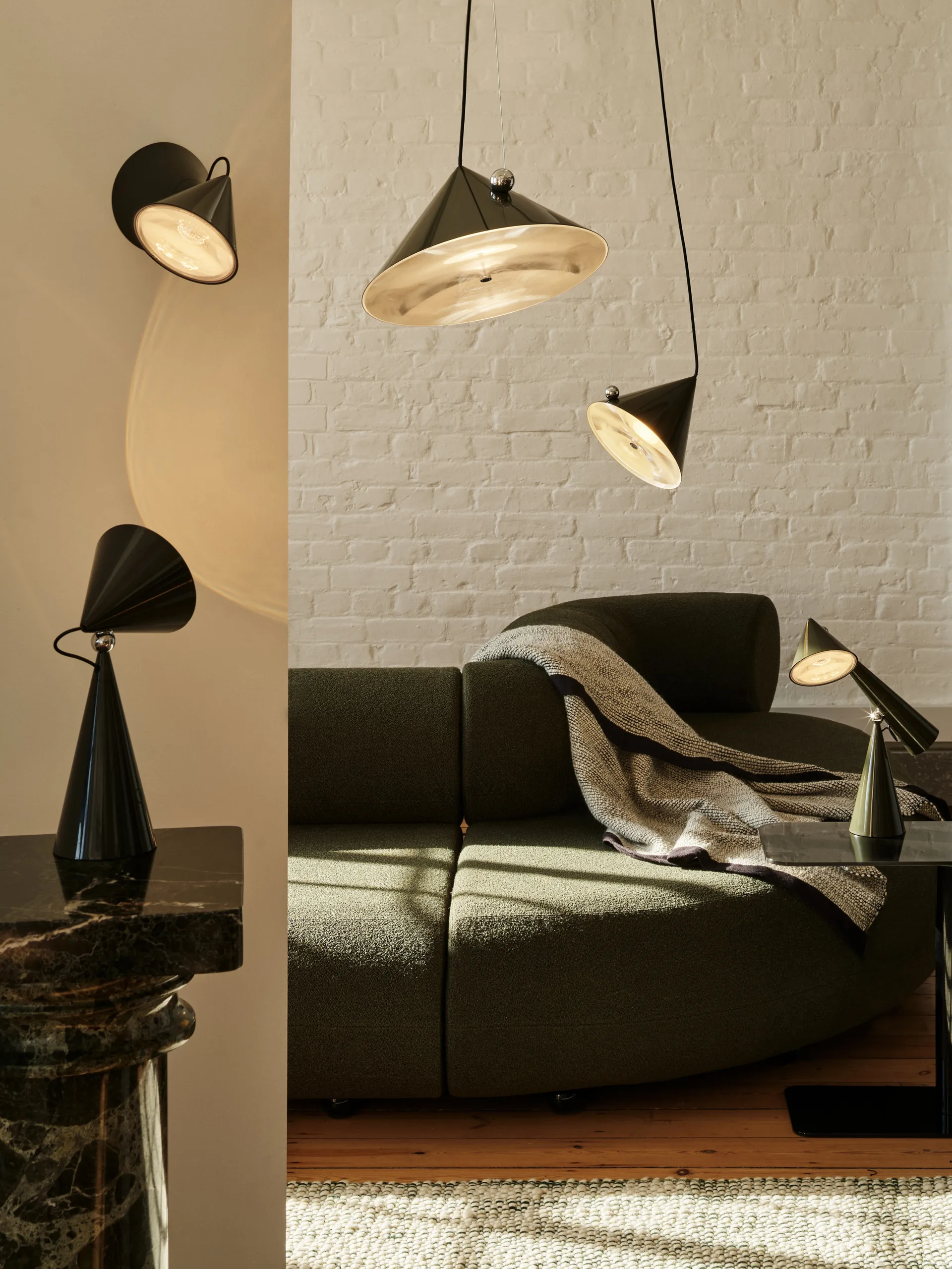 Lampada da parete Pose Surface, Kelp Tom Dixon
