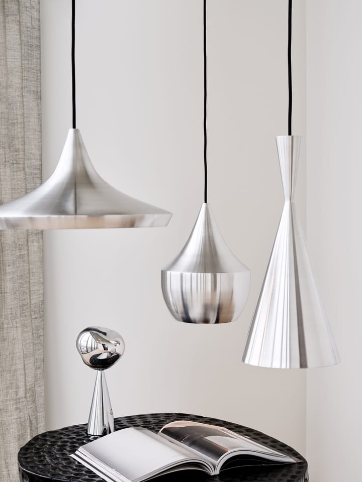 Lampada da tavolo larga Beat Unbeaten Ø36 cm, Alluminio Tom Dixon