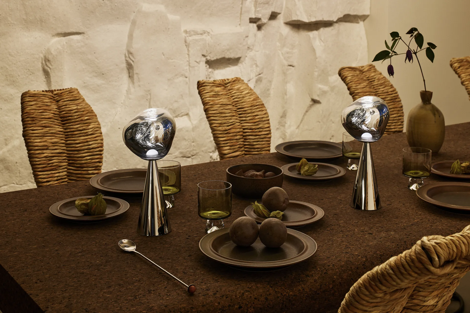 Lampada da tavolo portatile a LED Melt 28,5 cm, argento Tom Dixon