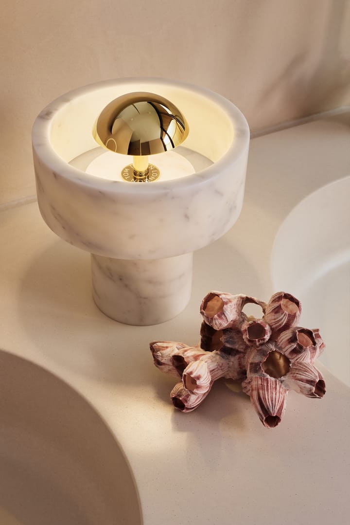 Lampada da tavolo portatile a LED Stone 28 cm, Marmo-oro Tom Dixon