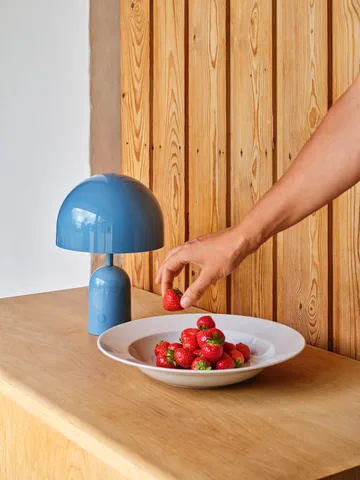 Lampada da tavolo portatile LED Bell, 28 cm - Baby Blue - Tom Dixon