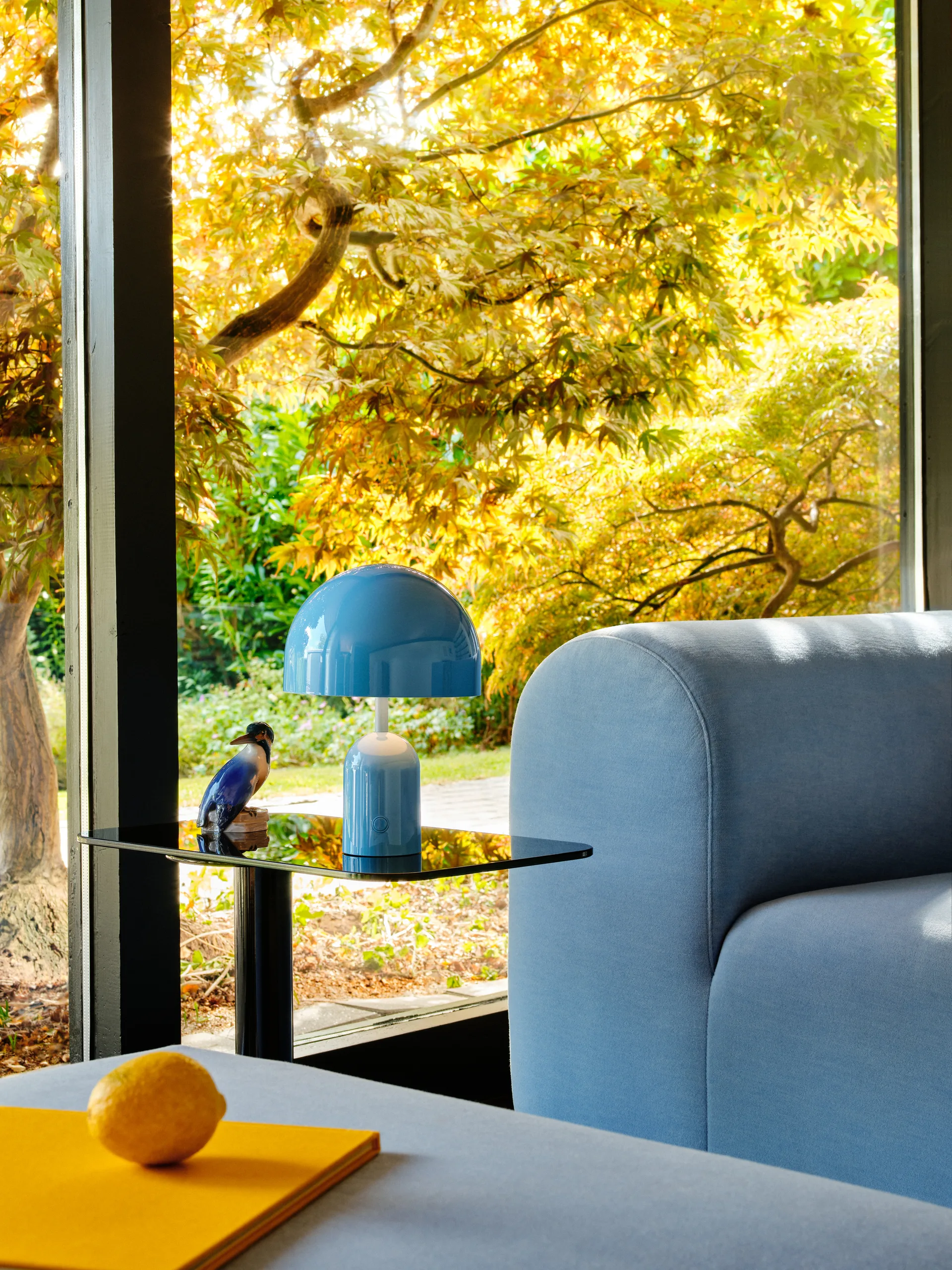 Lampada da tavolo portatile LED Bell, 28 cm, Baby Blue Tom Dixon