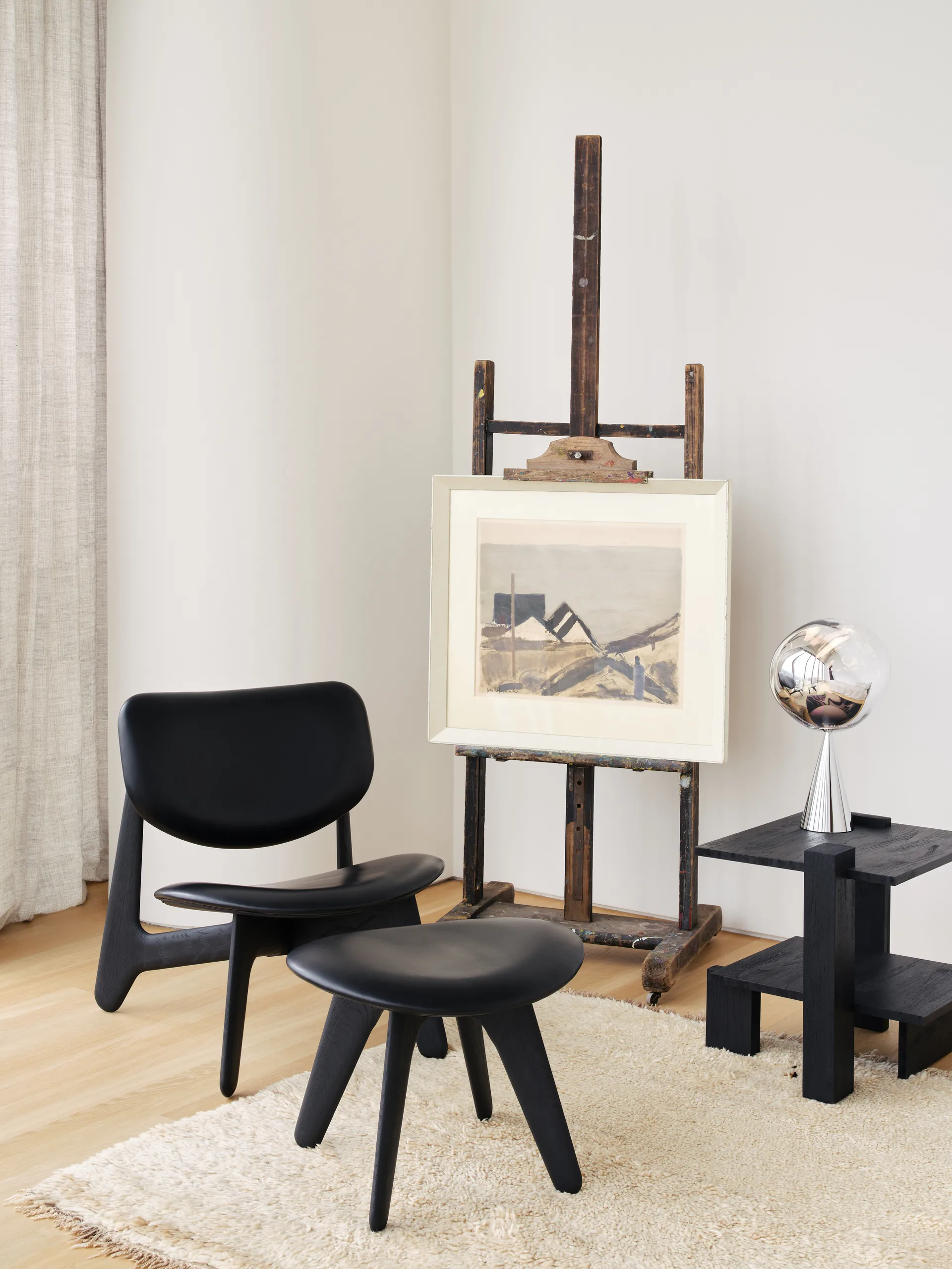 Poltrona lounge Slab con seduta rivestita, Frassino nero-nero pelle Tom Dixon