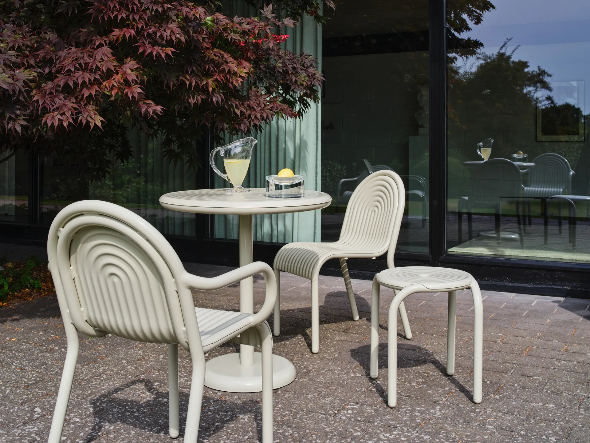 Tavolino da caffè Groove rotondo - Putty, Ø70 cm Tom Dixon