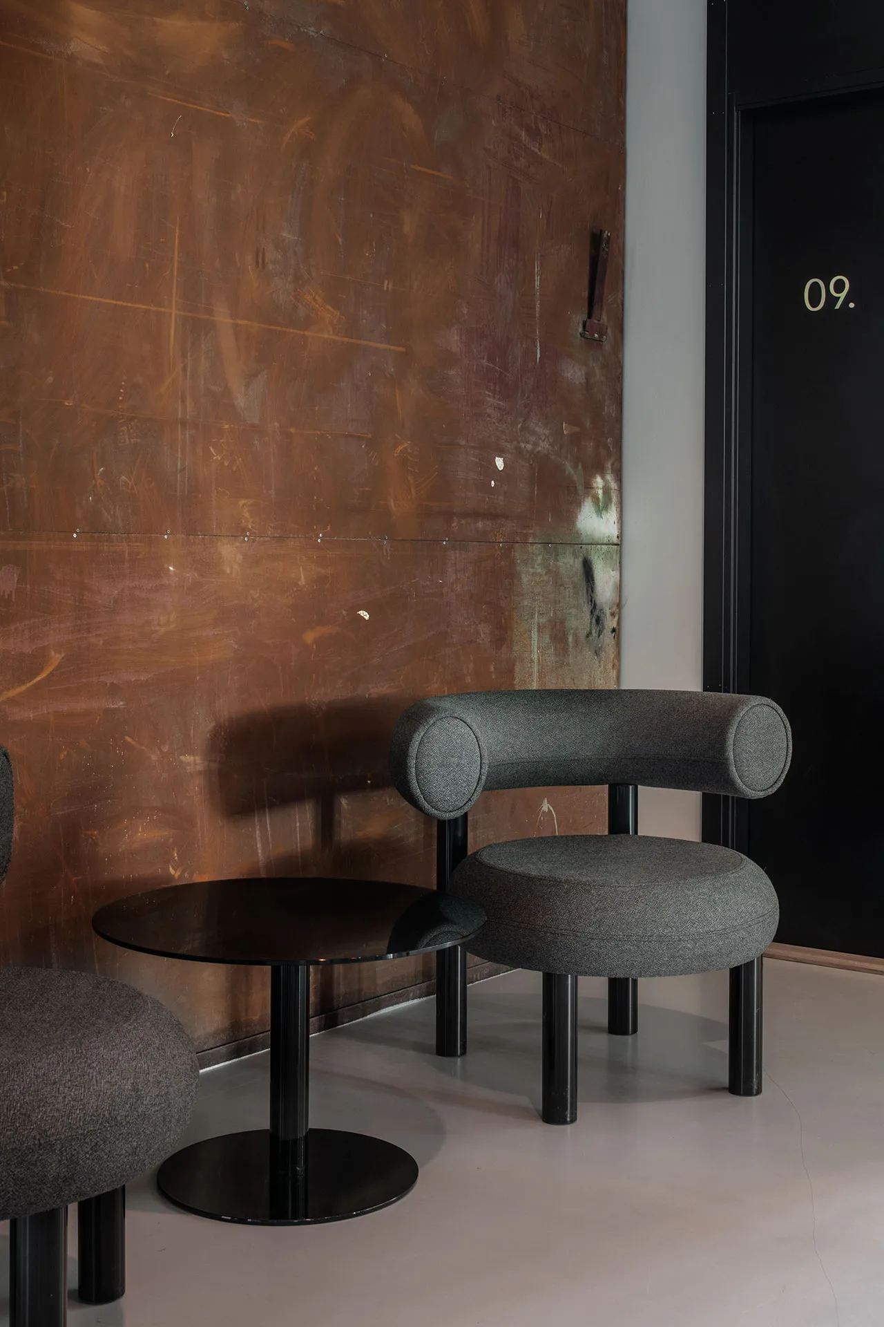 Tavolino Flash Ø60 cm, Struttura nero-nero Tom Dixon