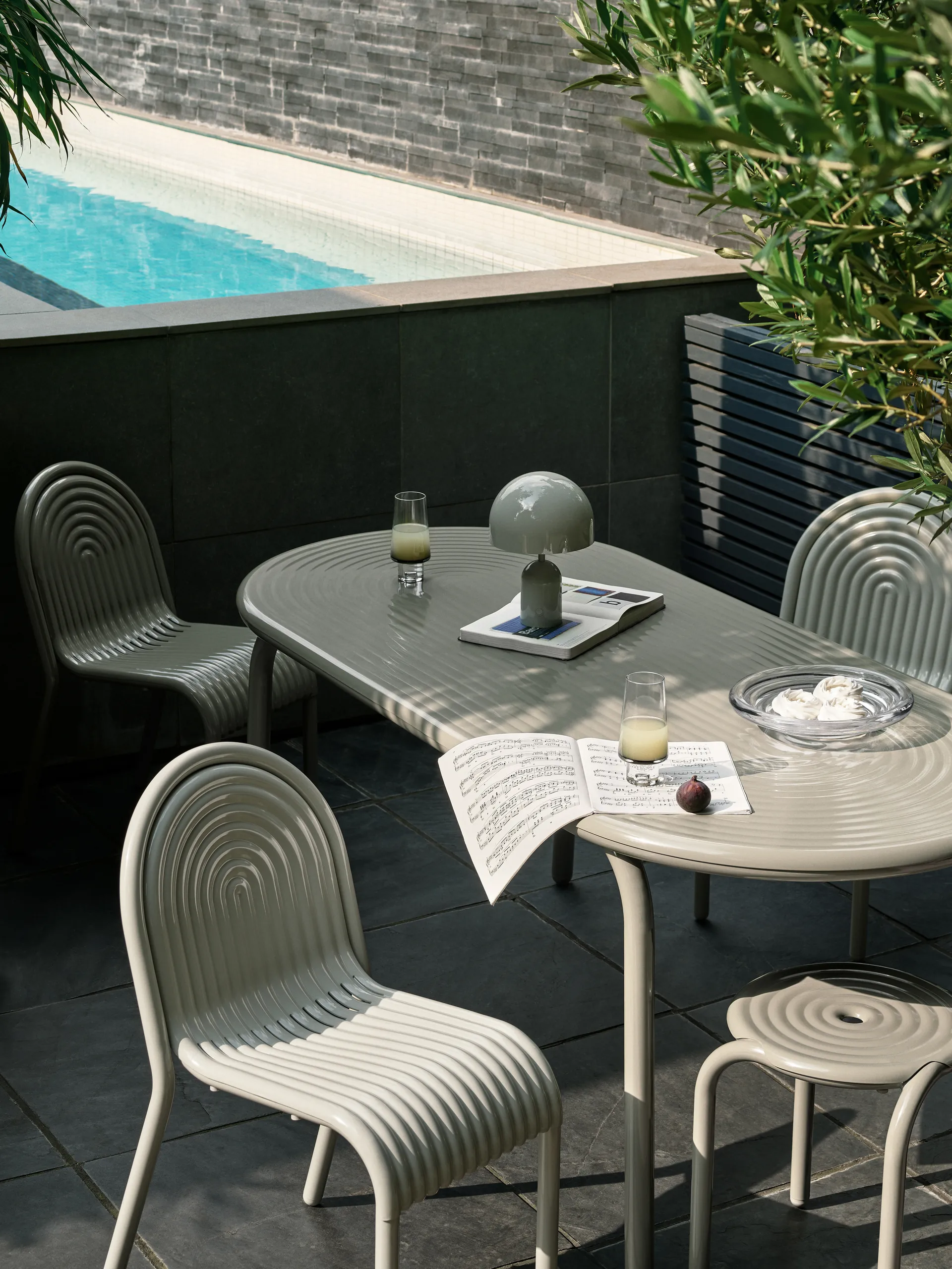 Tavolo da pranzo Groove Obround - Putty, 86x186 cm Tom Dixon