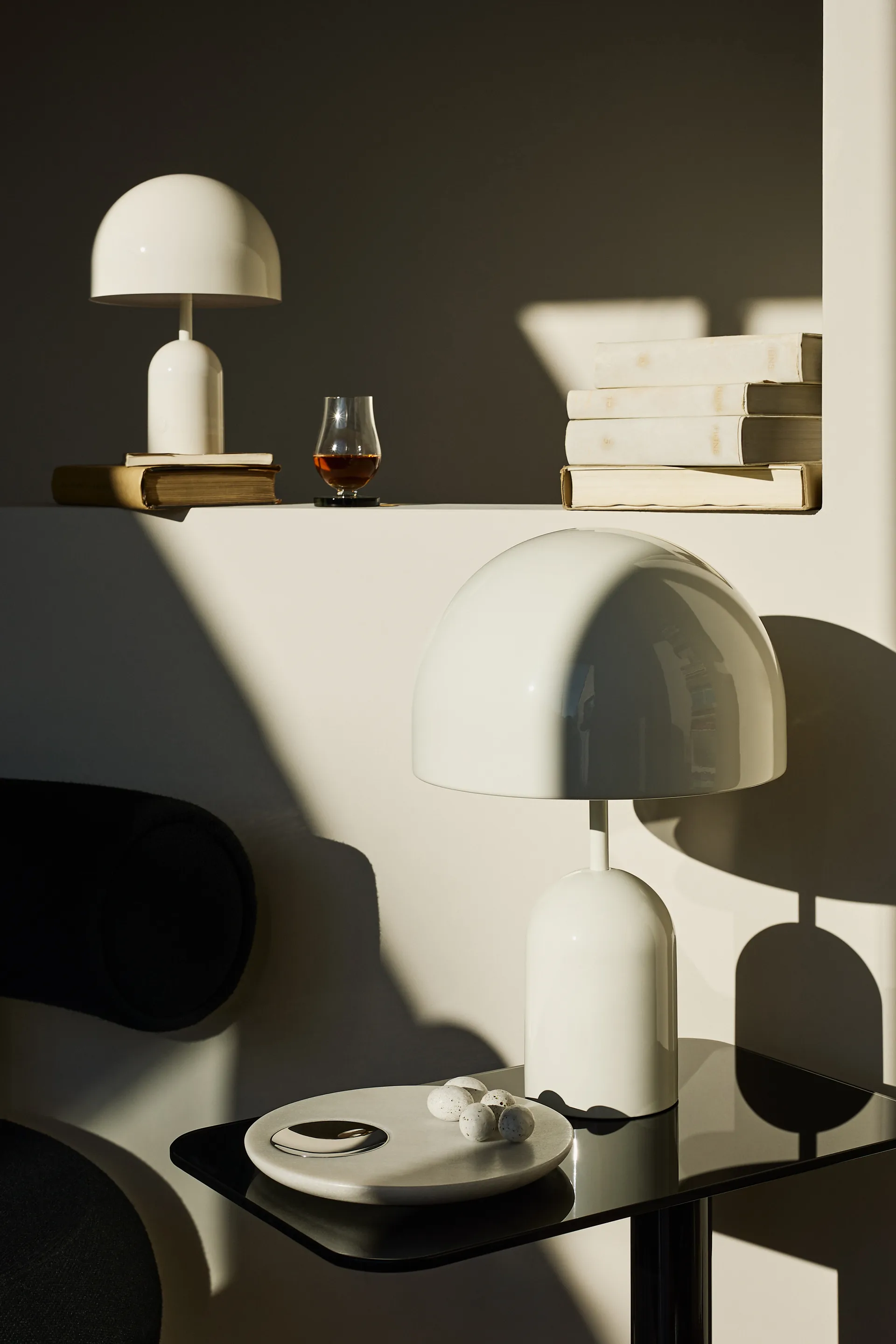 Vassoio da portata in pietra Ø22 cm, White marble-argento Tom Dixon