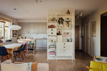 Libreria Portal 123 cm - Off-white - TÔNN furniture