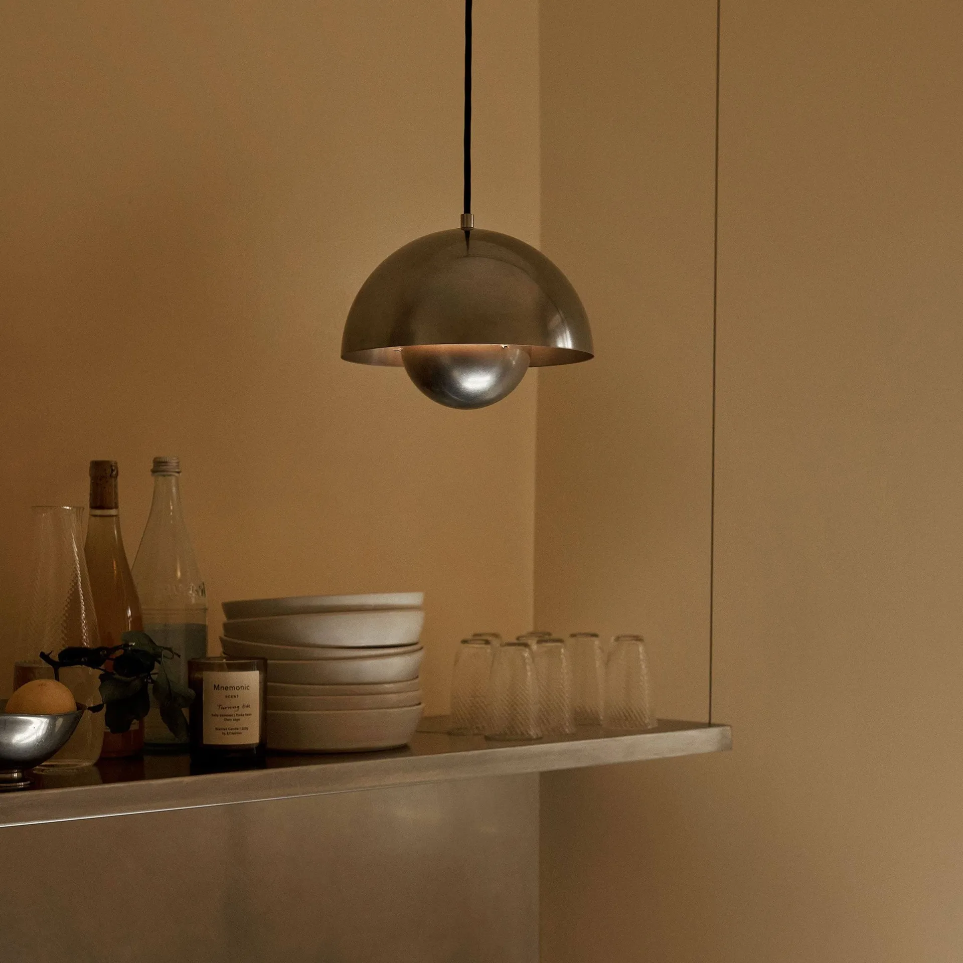 Flowerpot VP1 sospensione Anniversary Edition, Peltro &Tradition