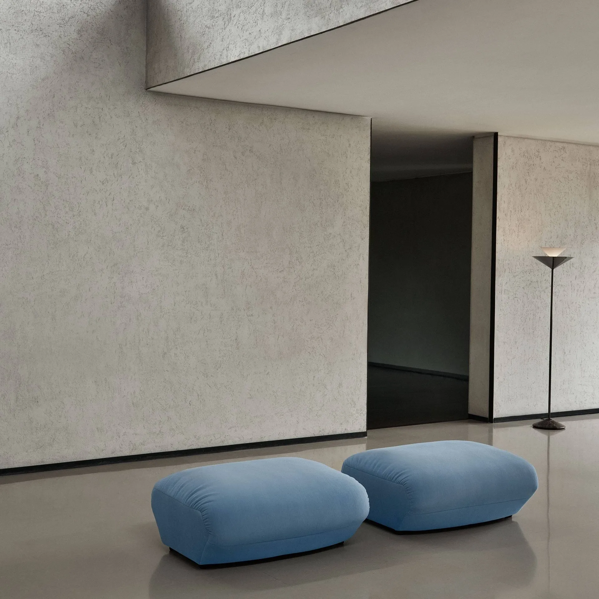 Hi Lo AV56 pouf, Gentle 0733 &Tradition