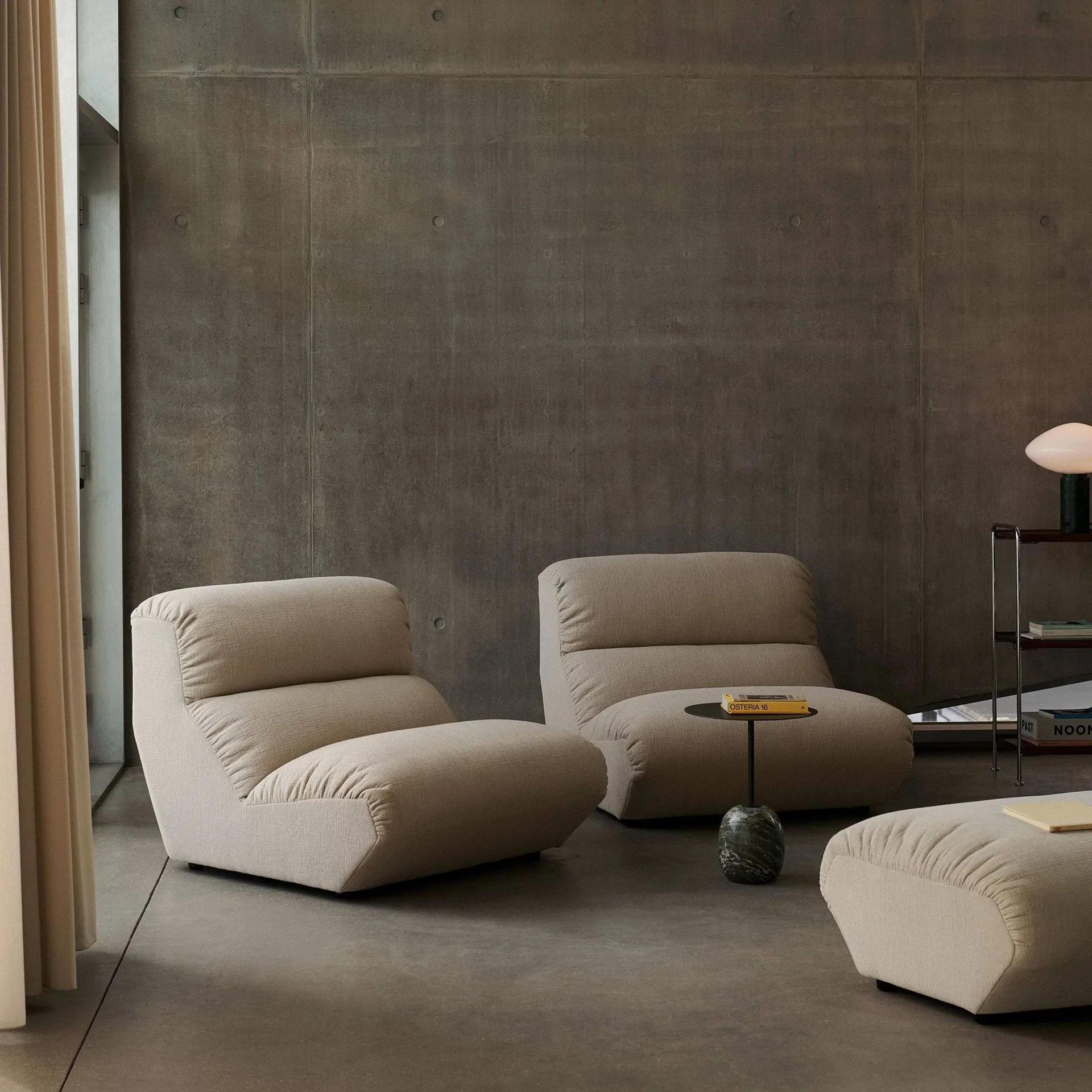 Hi Lo AV56 pouf, Mylla 0971 &Tradition