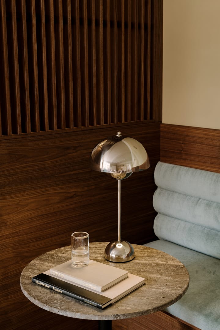 Lampada da tavolo FlowerPot VP3, Brass-plated &Tradition