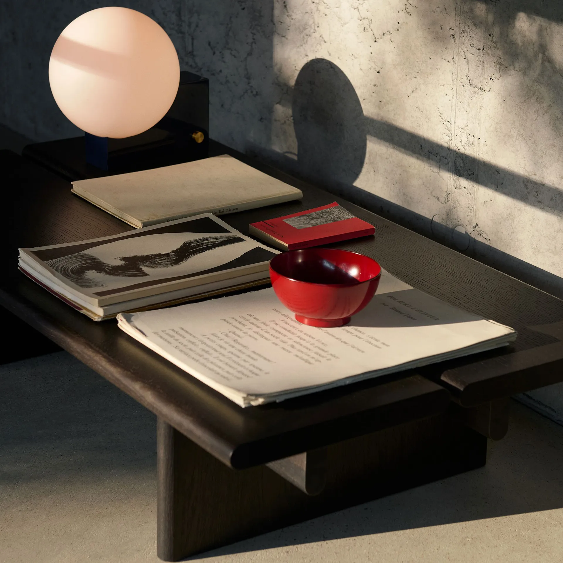 Lampada da tavolo Journey SHY1, Steel blue &Tradition