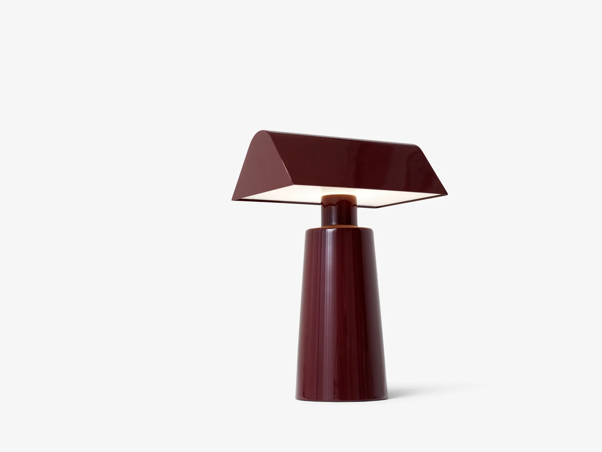 Lampada da tavolo portatile Caret MF1 
, Dark burgundy &Tradition