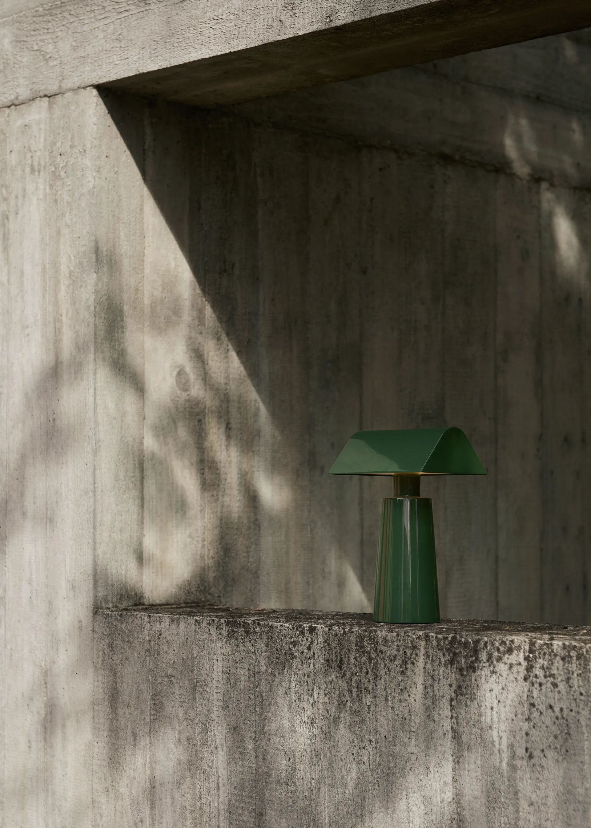 Lampada da tavolo portatile Caret MF1, Forest &Tradition