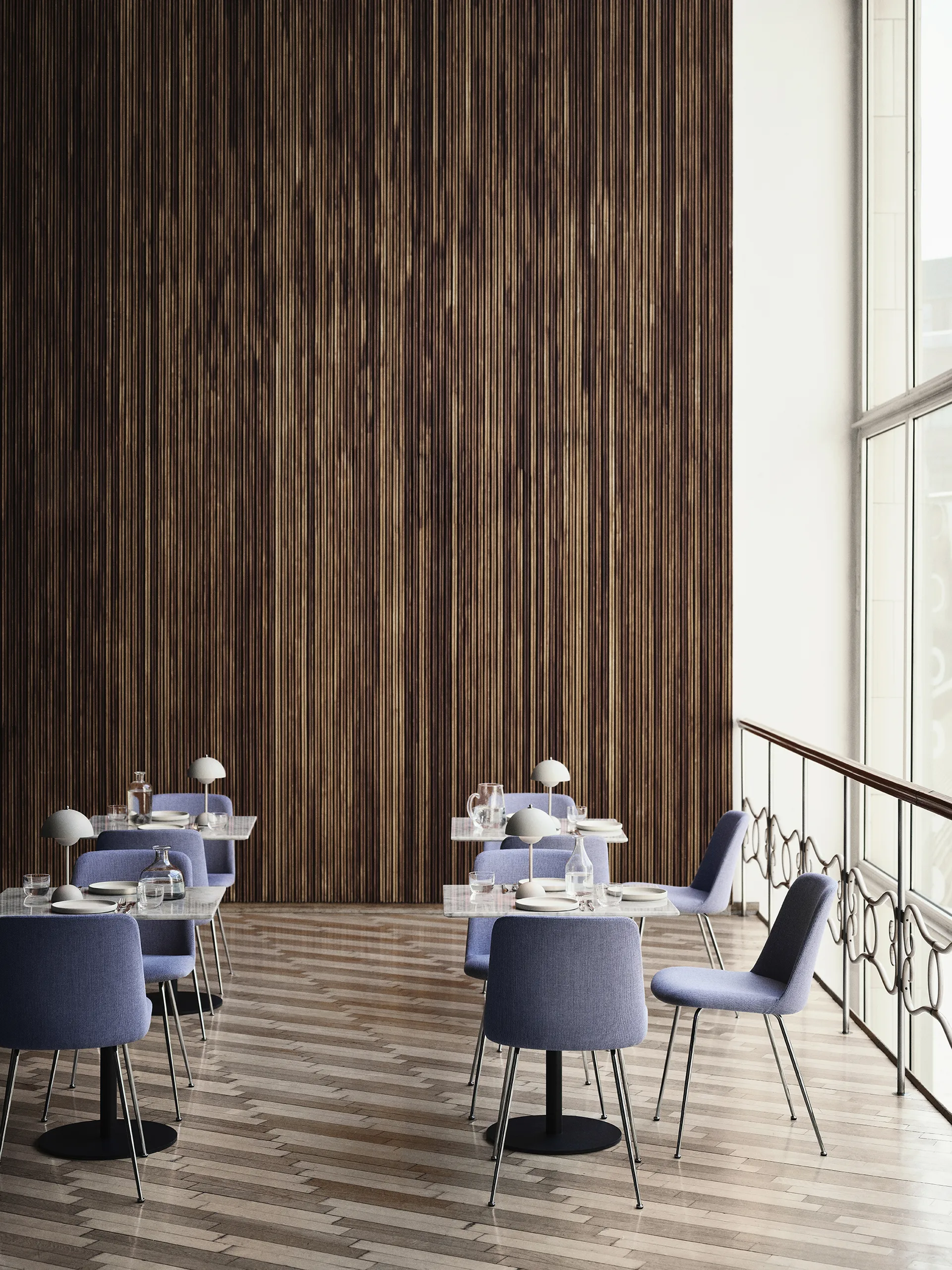 Lampada da tavolo portatile Flowerpot VP9, bianco opaco &Tradition