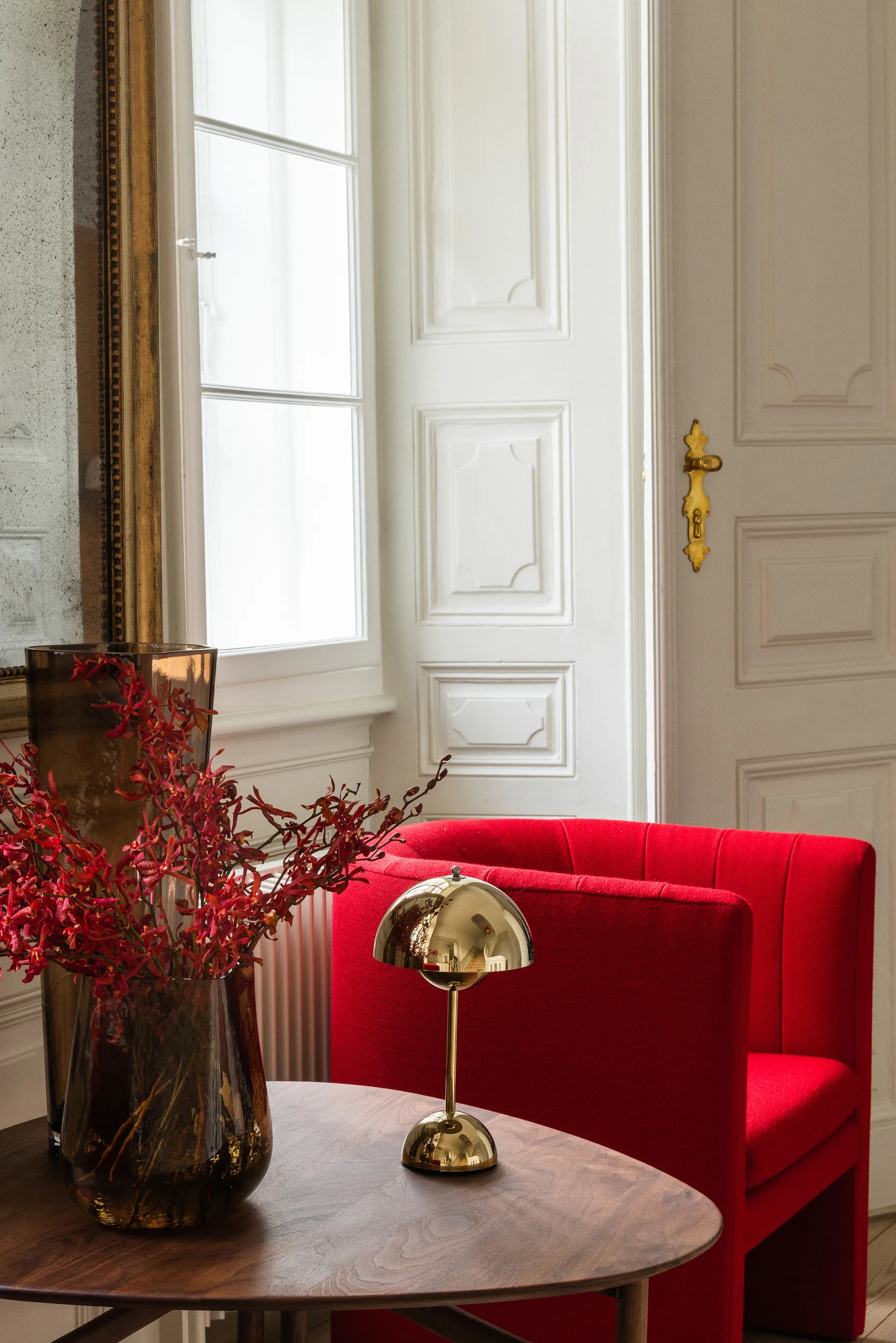 Lampada da tavolo portatile Flowerpot VP9, Ottone &Tradition