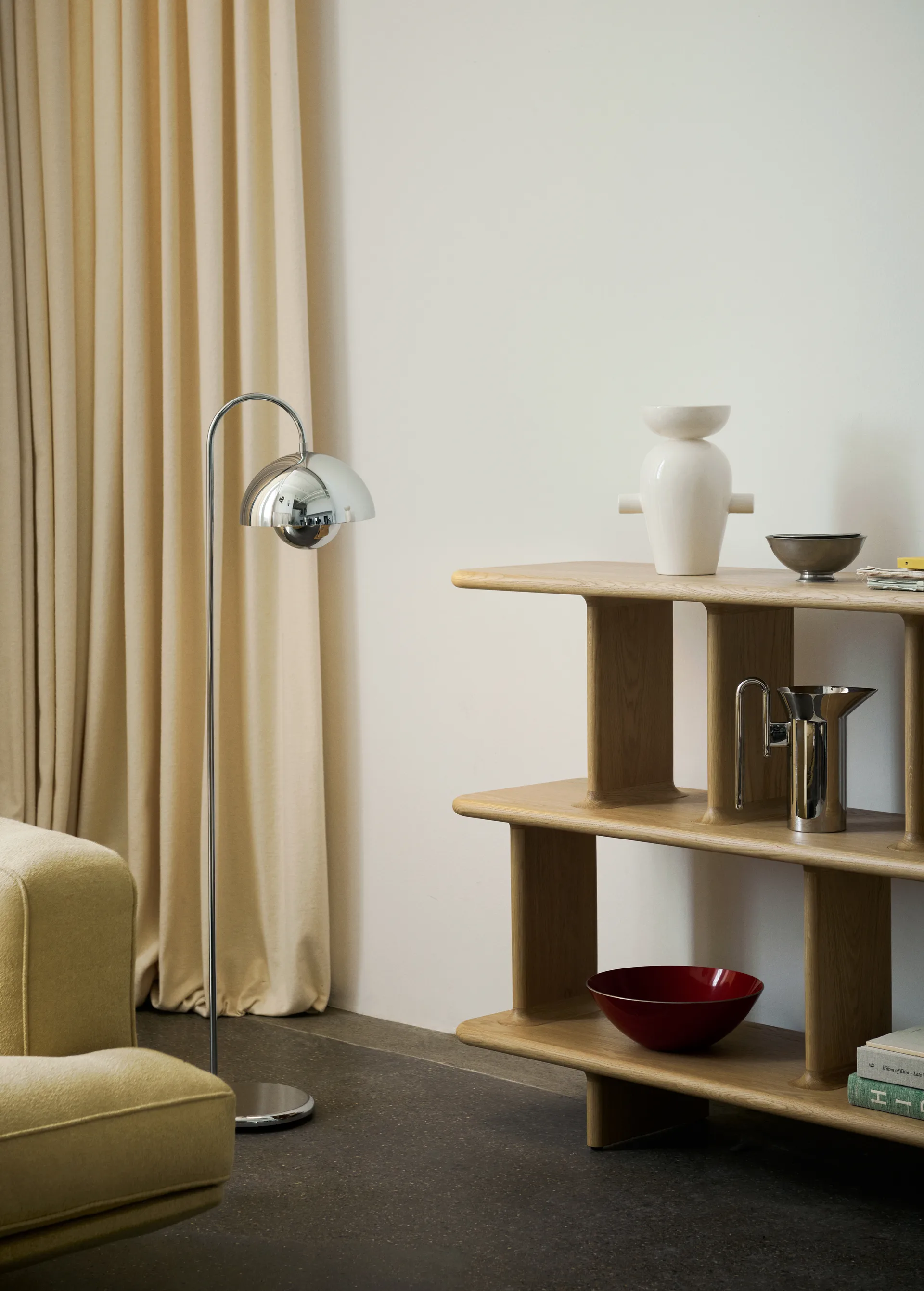 Lampada da terra Flowerpot VP12, Cromo &Tradition