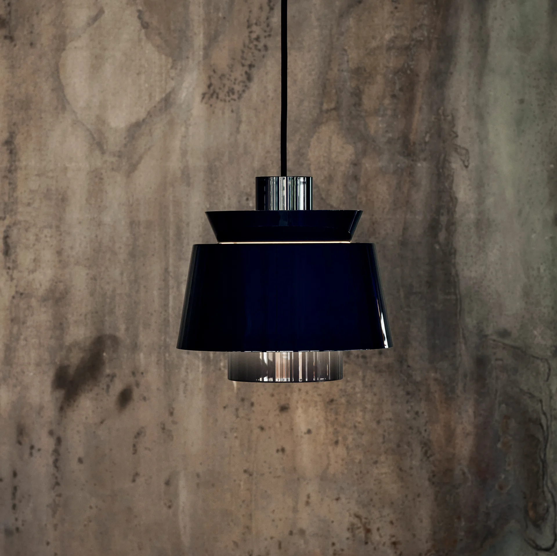 Lampada Utzon JU1 Special Anniversary Edition, Steel blue &Tradition
