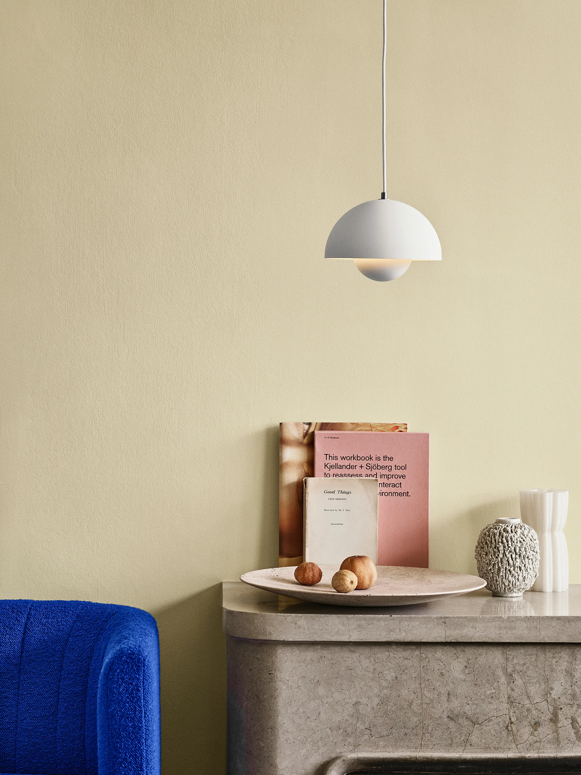 Lampadario Flowerpot VP1, Bianco opaco &Tradition