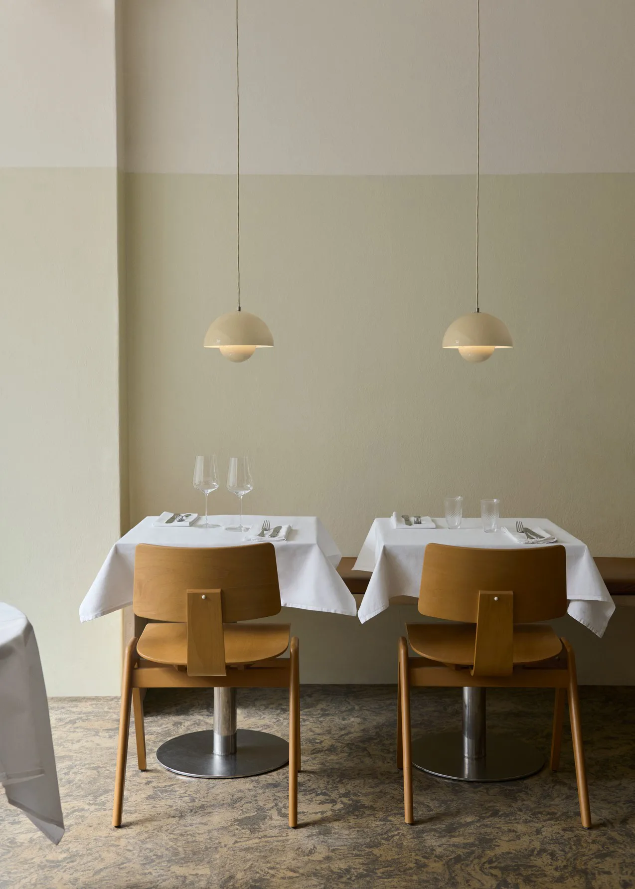 Lampadario Flowerpot VP1, Ivory &Tradition