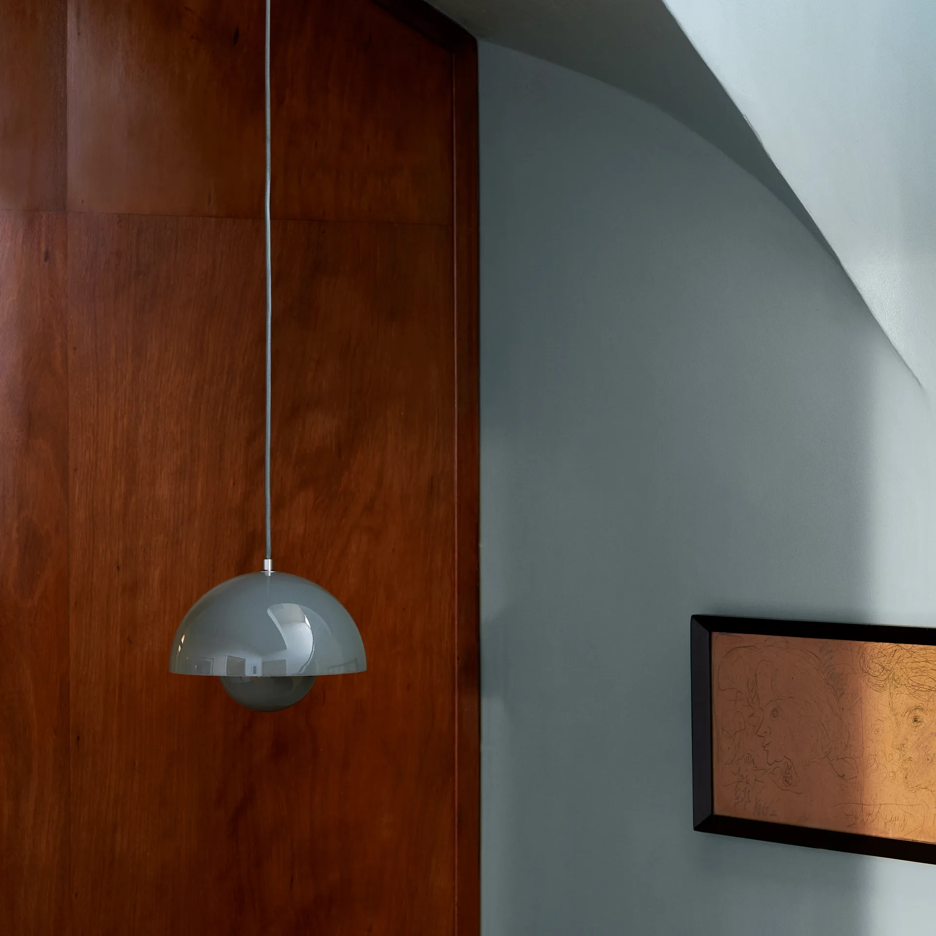 Lampadario Flowerpot VP1, Stone blue &Tradition