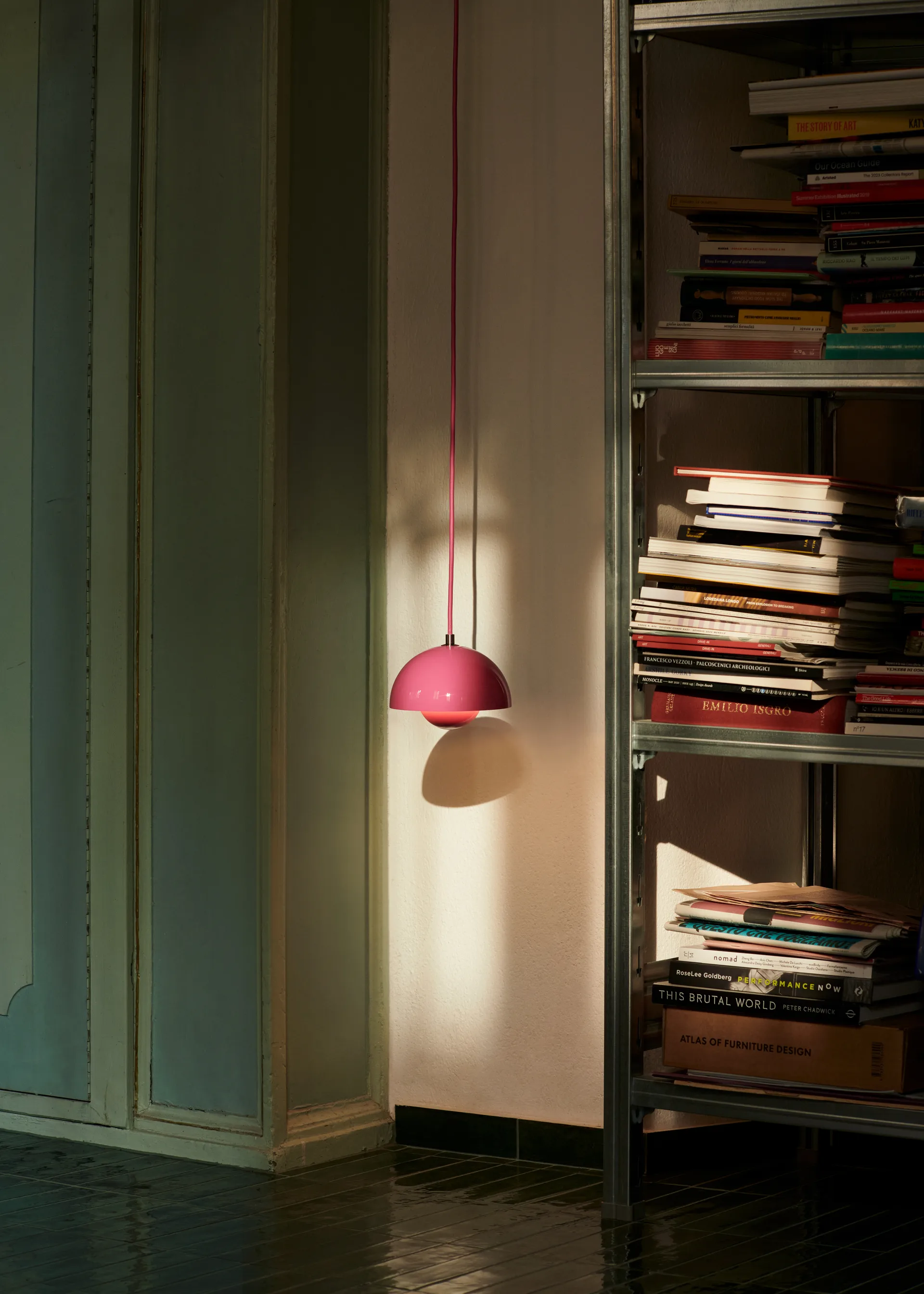 Lampadario Flowerpot VP10, Rosa intenso &Tradition