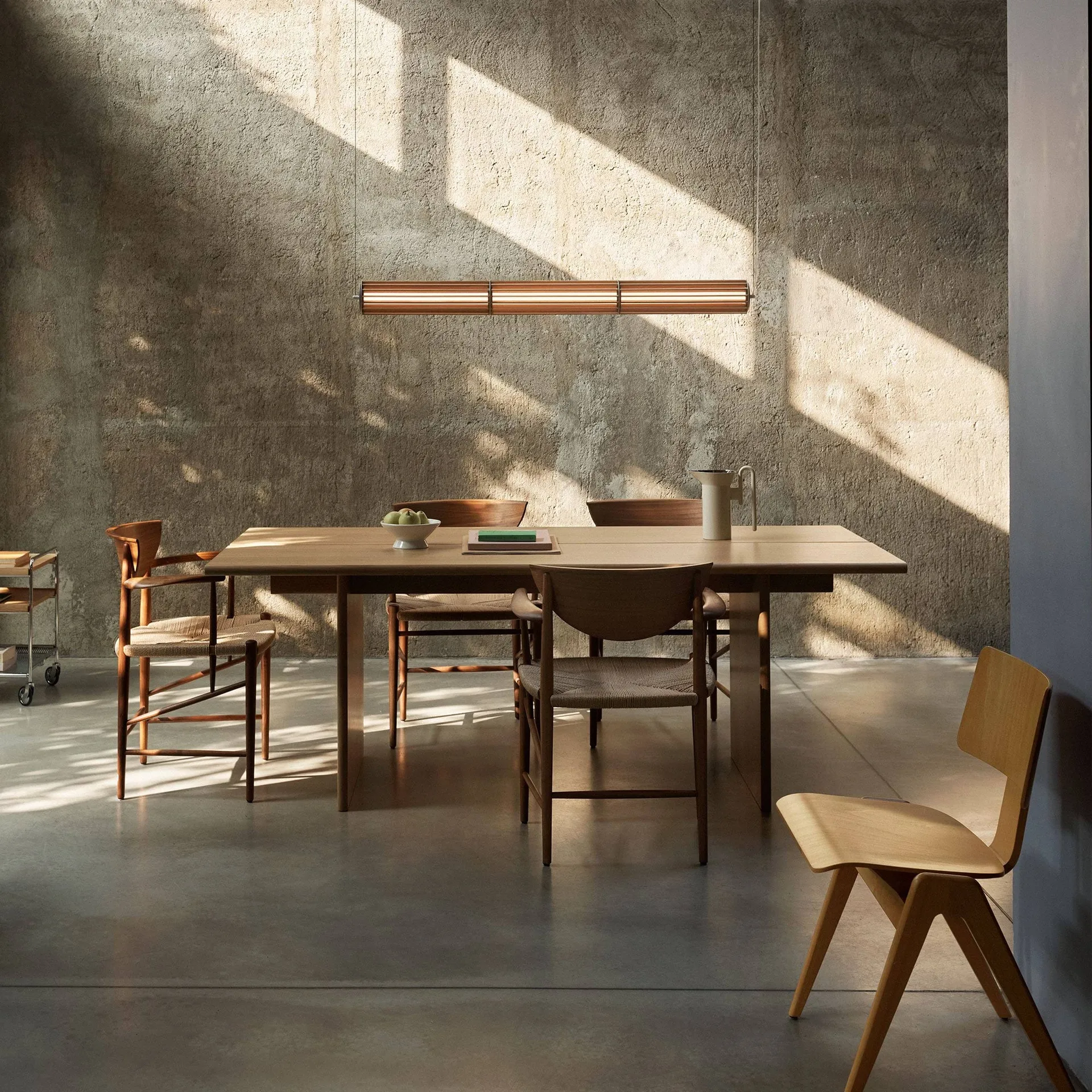 Numbra TY1 sospensione, Rovere laccato-alluminio burattato &Tradition