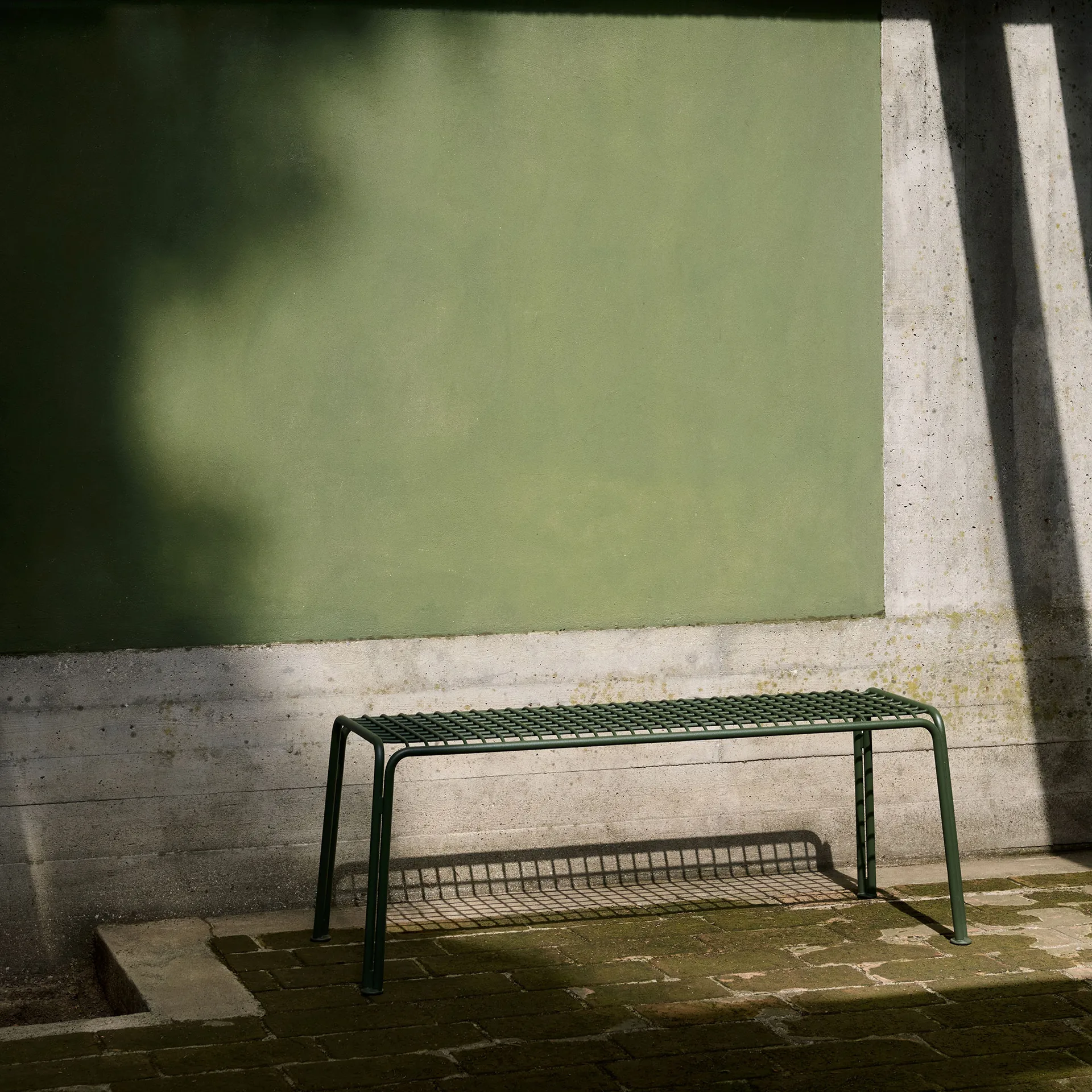 Panca Thorvald SC112, Verde bronzo, 125 cm &Tradition