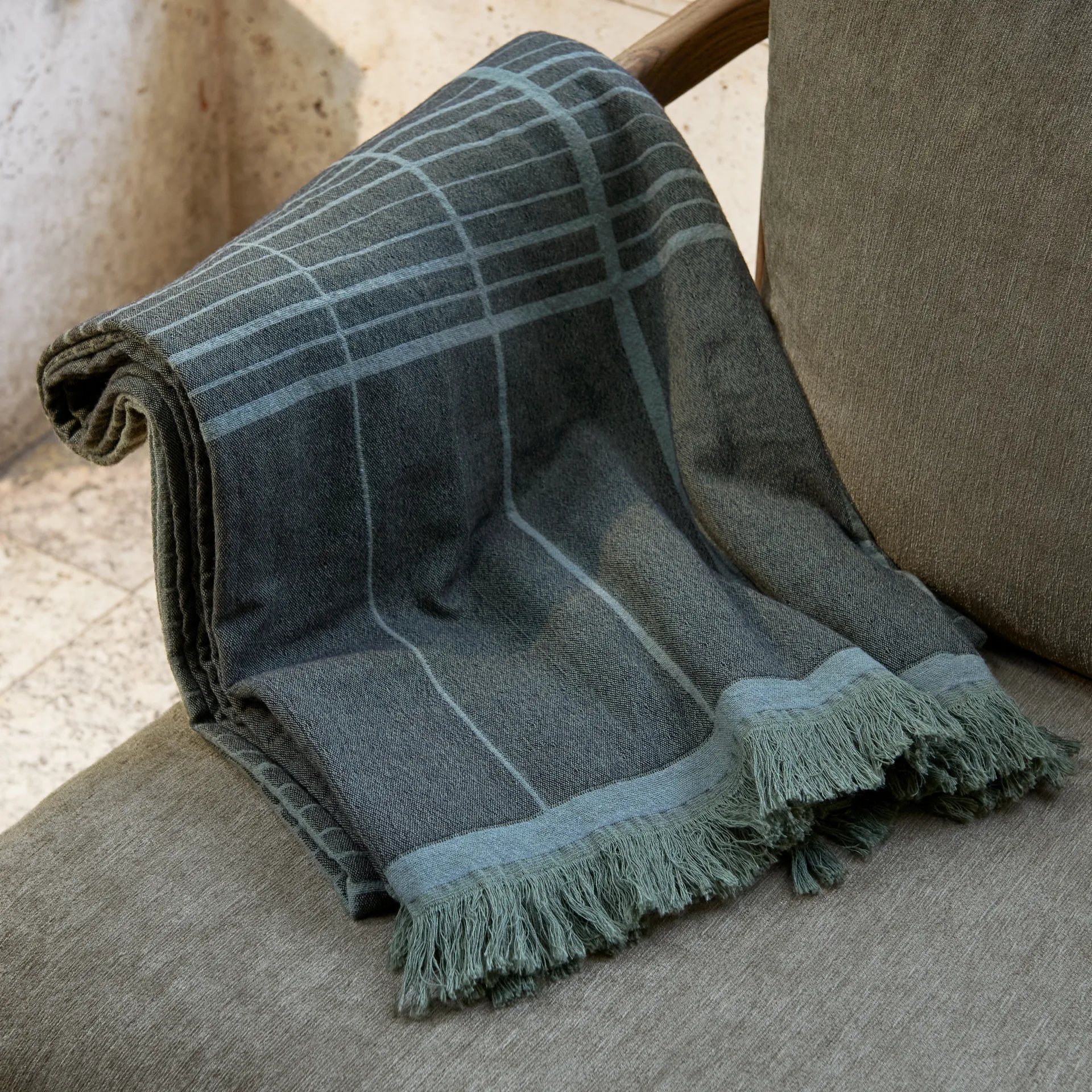 Plaid AP10 Untitled 150x210 cm, Verde scuro &Tradition