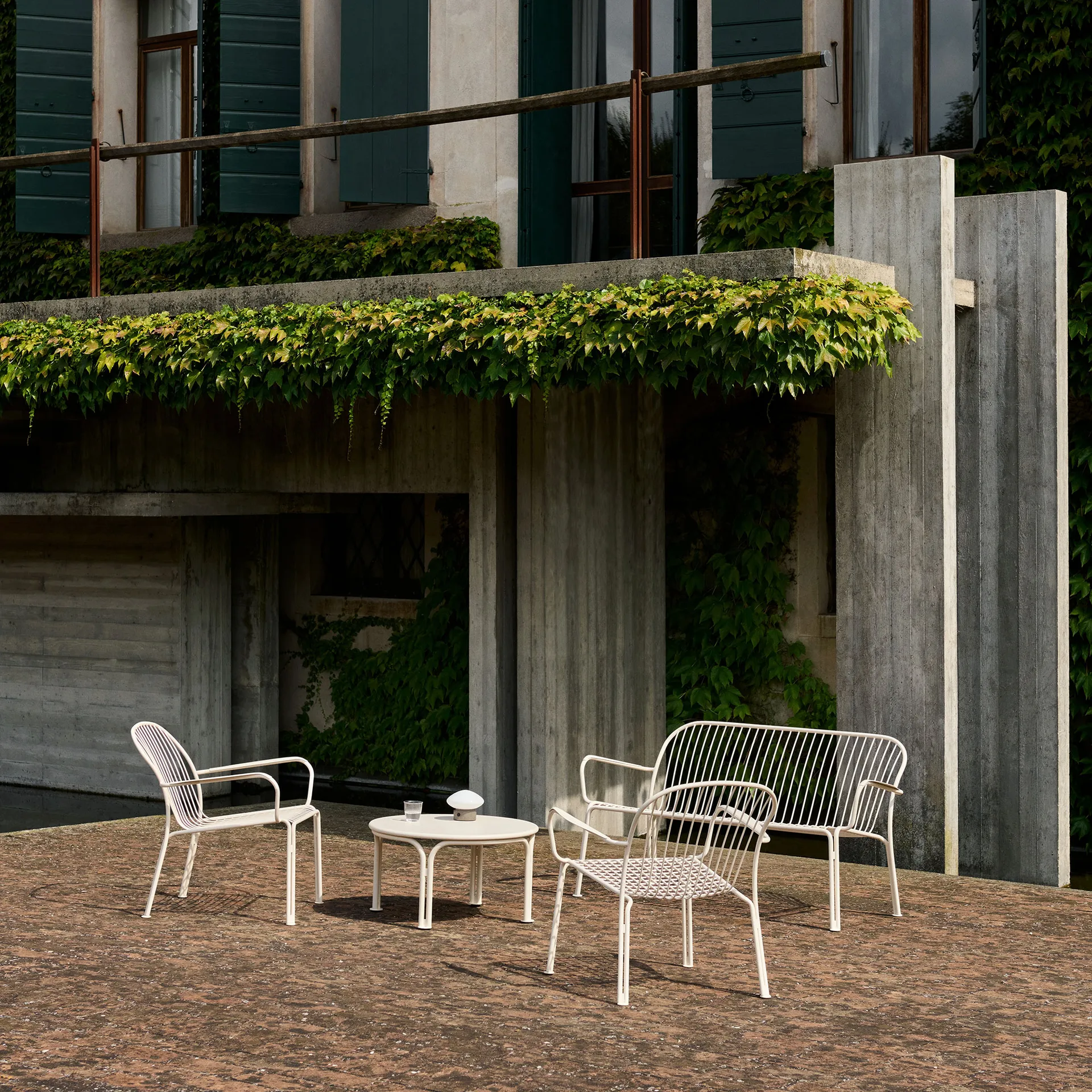 Poltrona lounge Thorvald SC101 , Avorio &Tradition