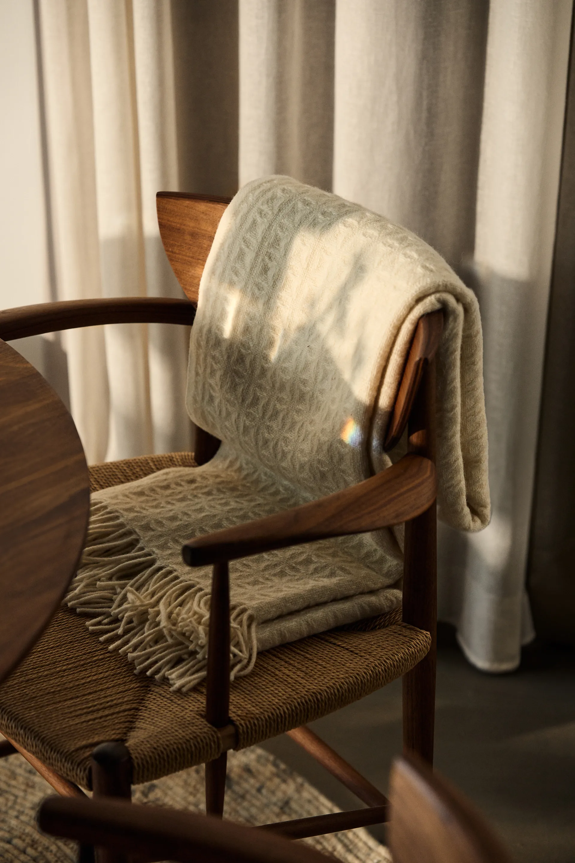 Sedia Drawn HM3, Noce &Tradition